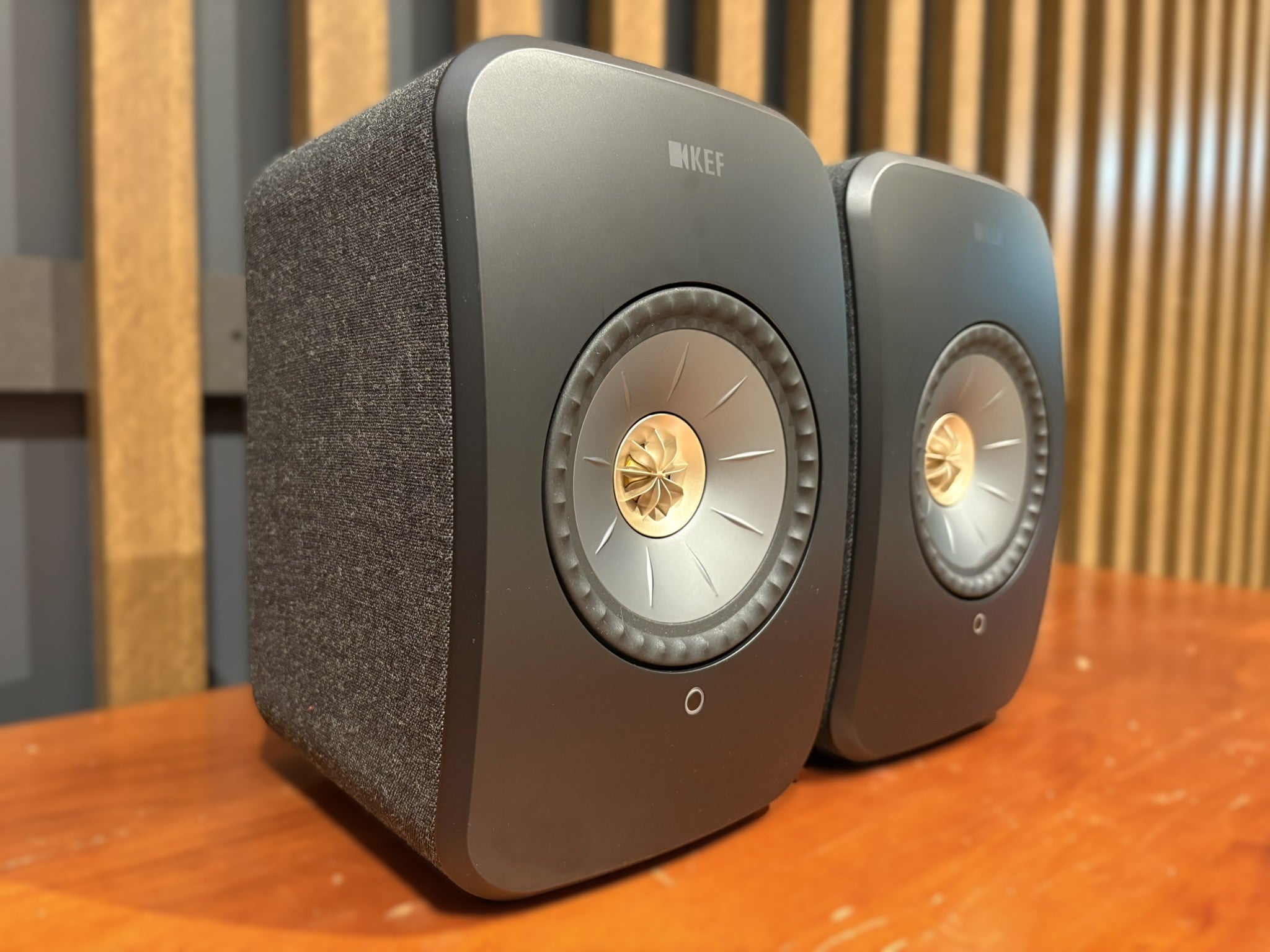 KEF LSX II Wireless HiFi System (LSX2), Carbon Black - As Traded