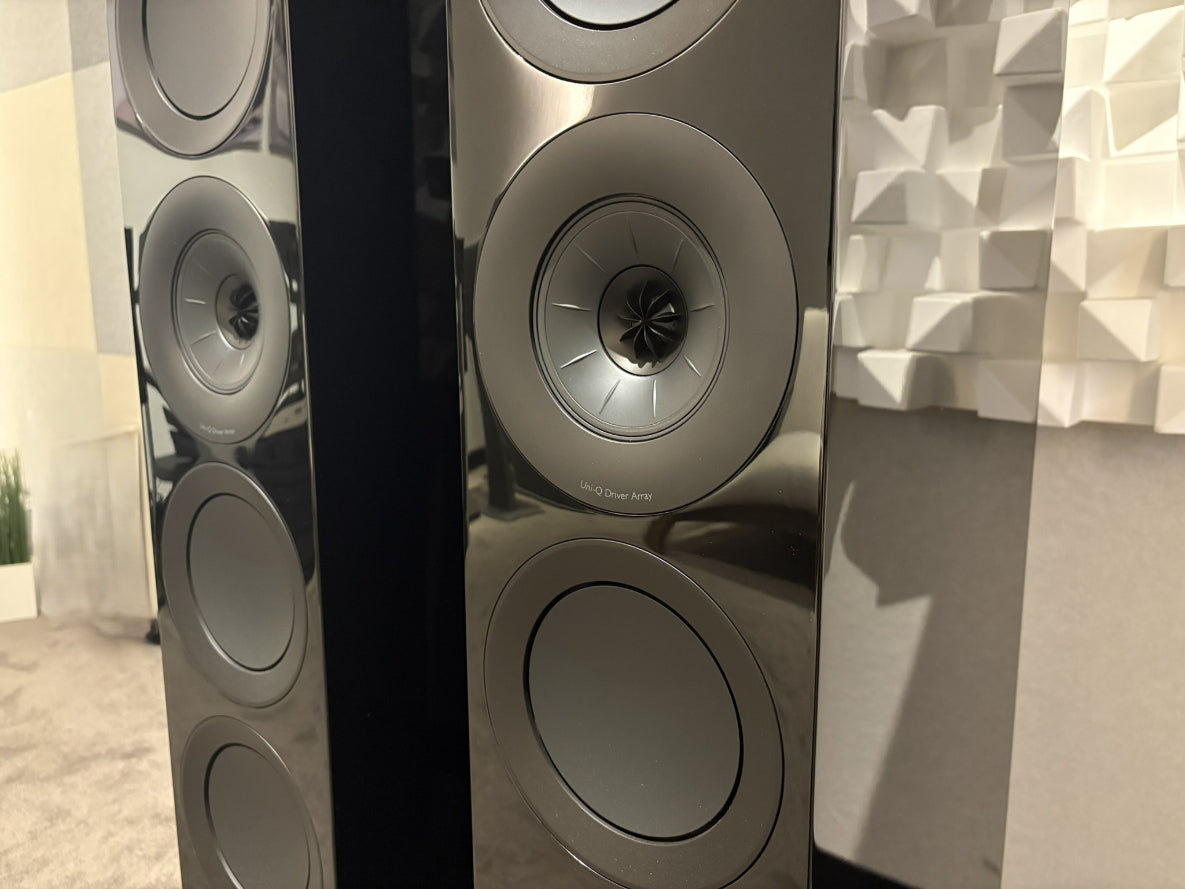KEF R11 Floorstanding Speakers (Non-Meta), Gloss Black / Grey Drivers - Consignment