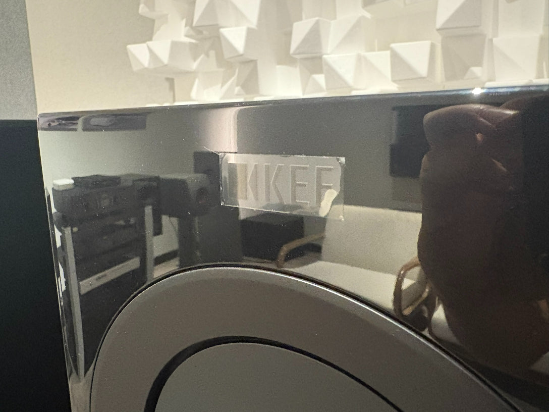 KEF R11 Floorstanding Speakers (Non-Meta), Gloss Black / Grey Drivers - Consignment