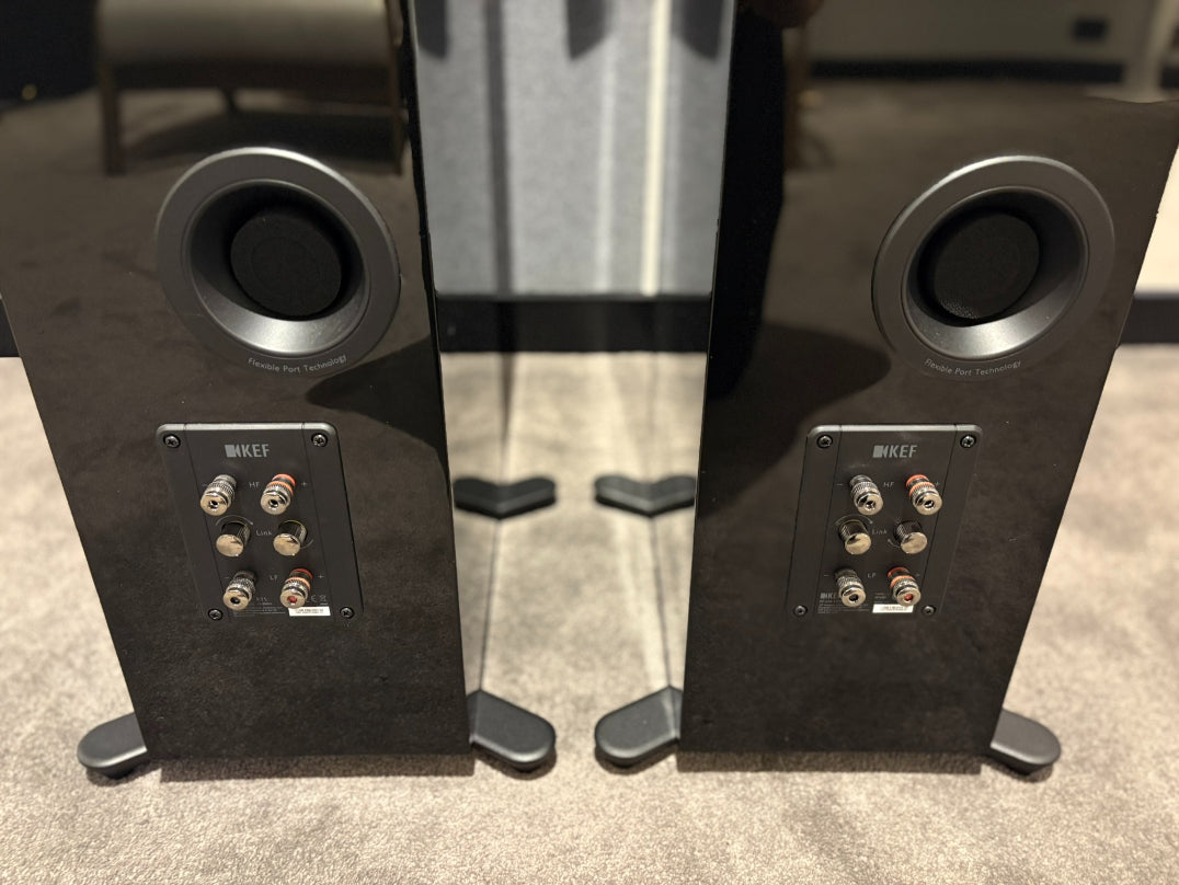KEF R11 Floorstanding Speakers (Non-Meta), Gloss Black / Grey Drivers - Consignment