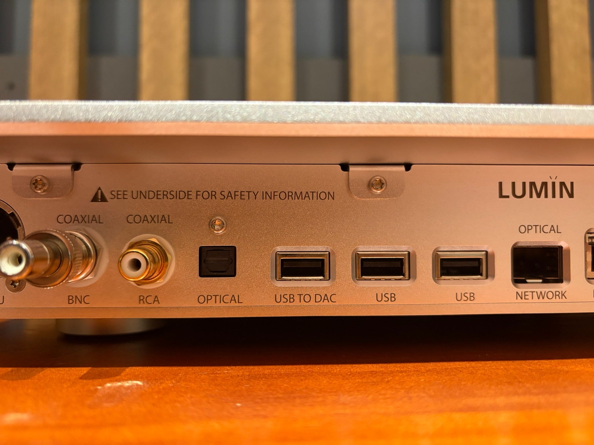 Lumin U2 Transport - Consignment