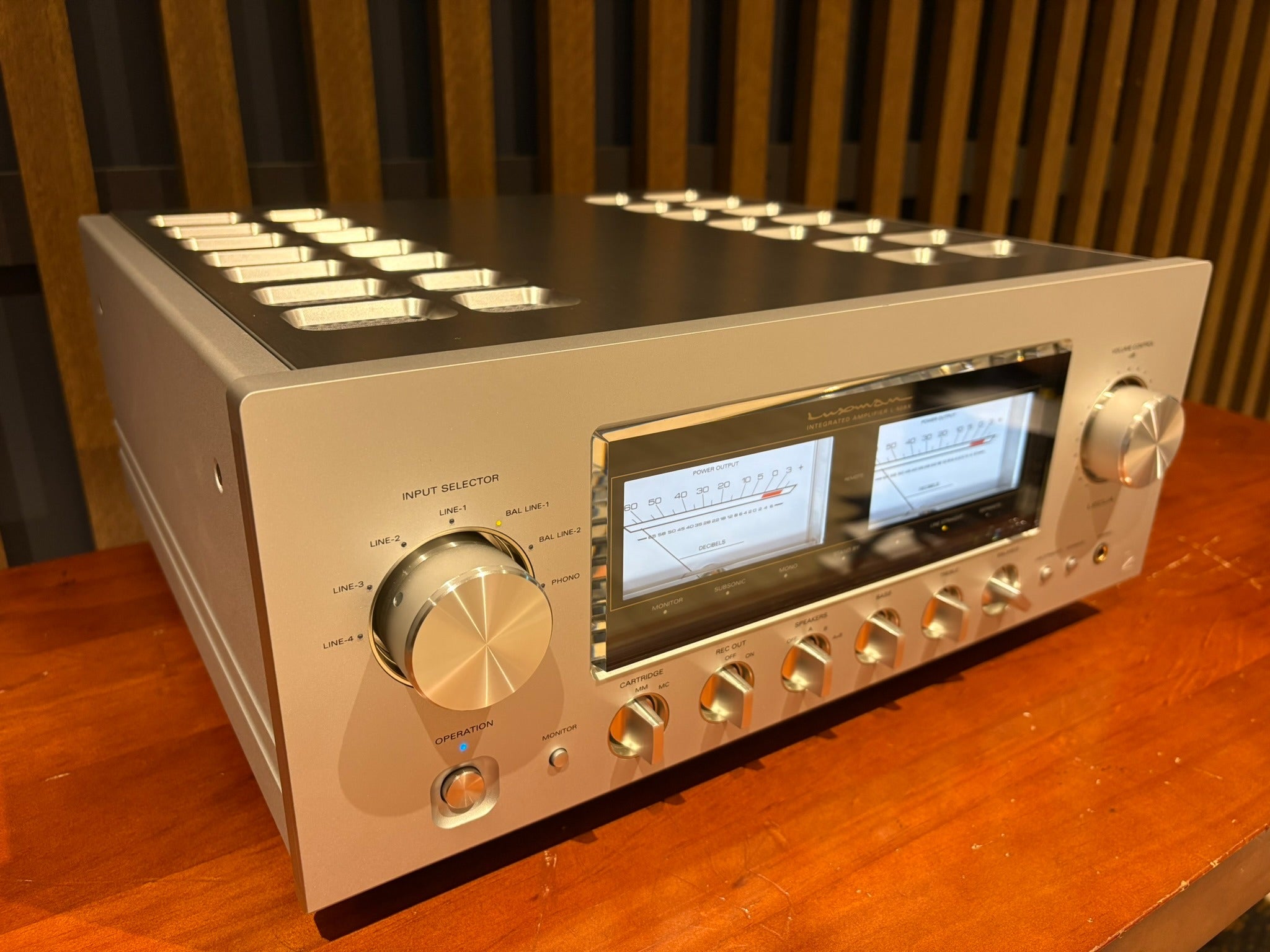 Luxman L-509X Integrated Amplifier - Consignment