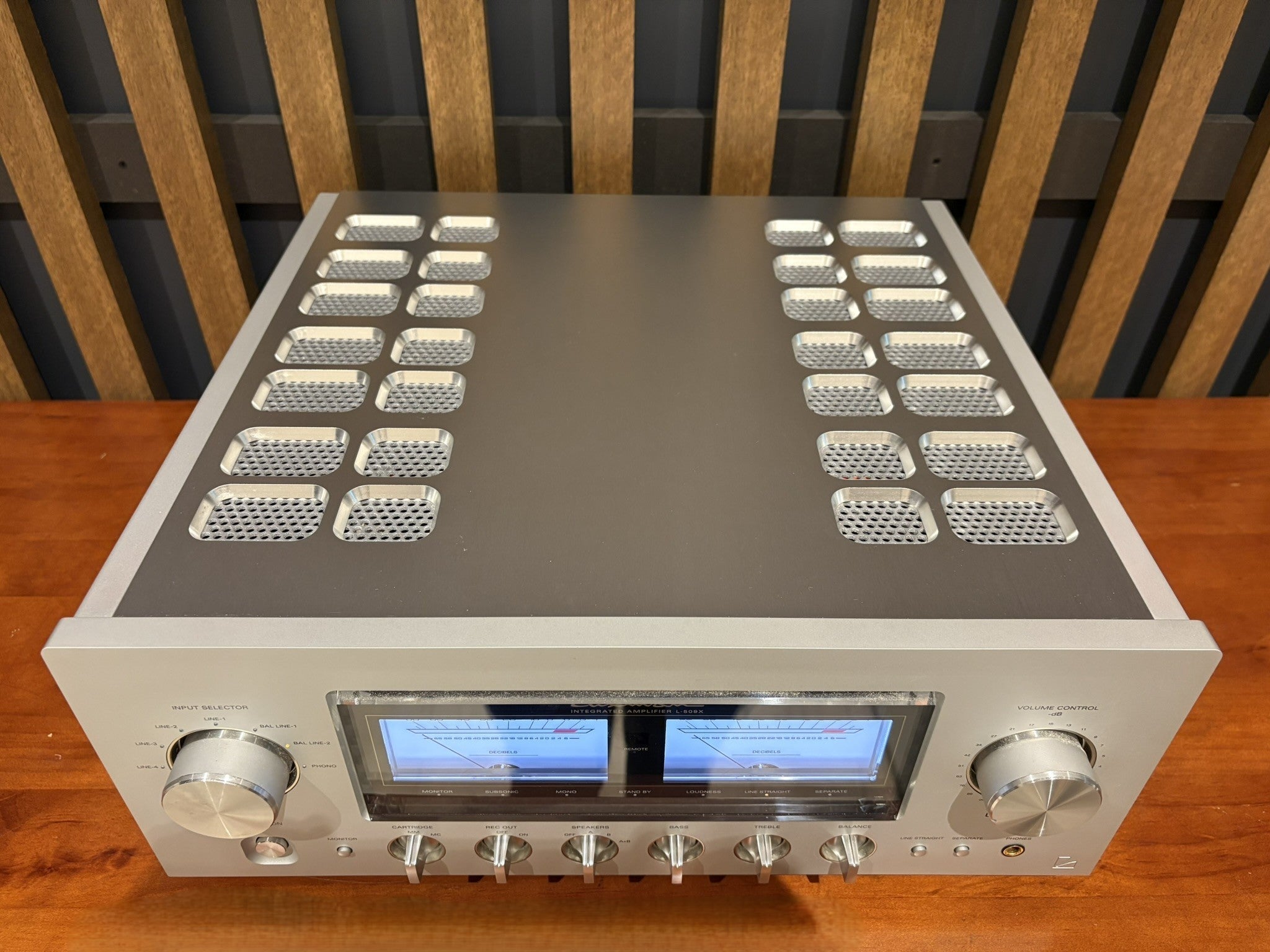 Luxman L-509X Integrated Amplifier - Consignment
