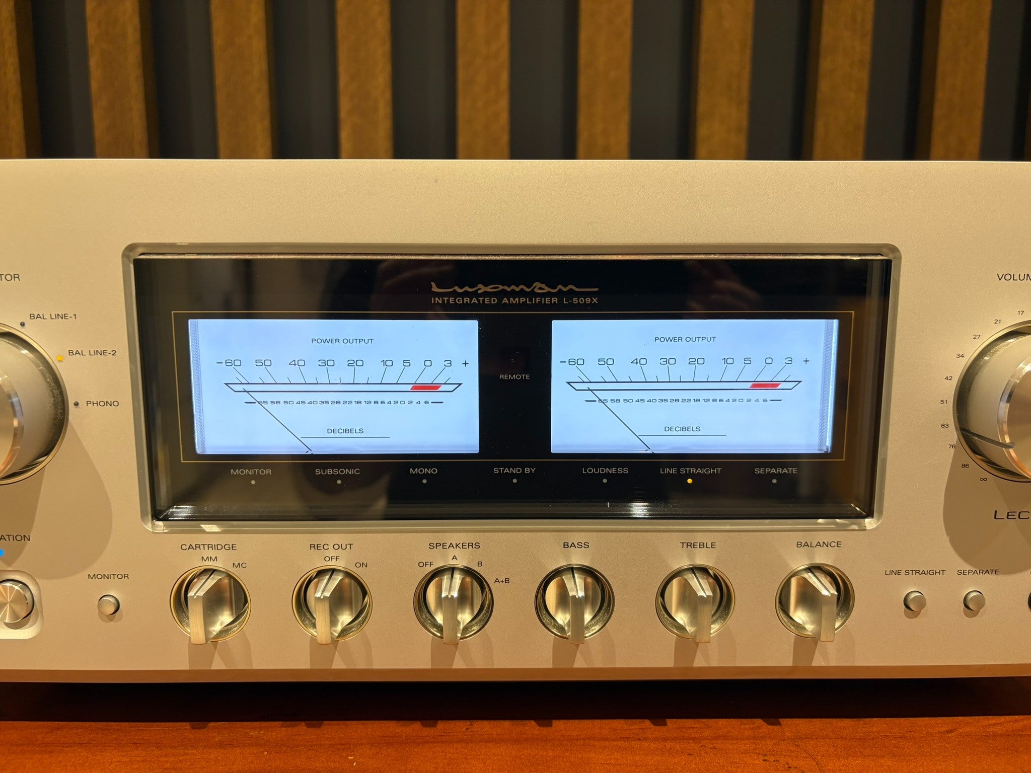 Luxman L-509X Integrated Amplifier - Consignment