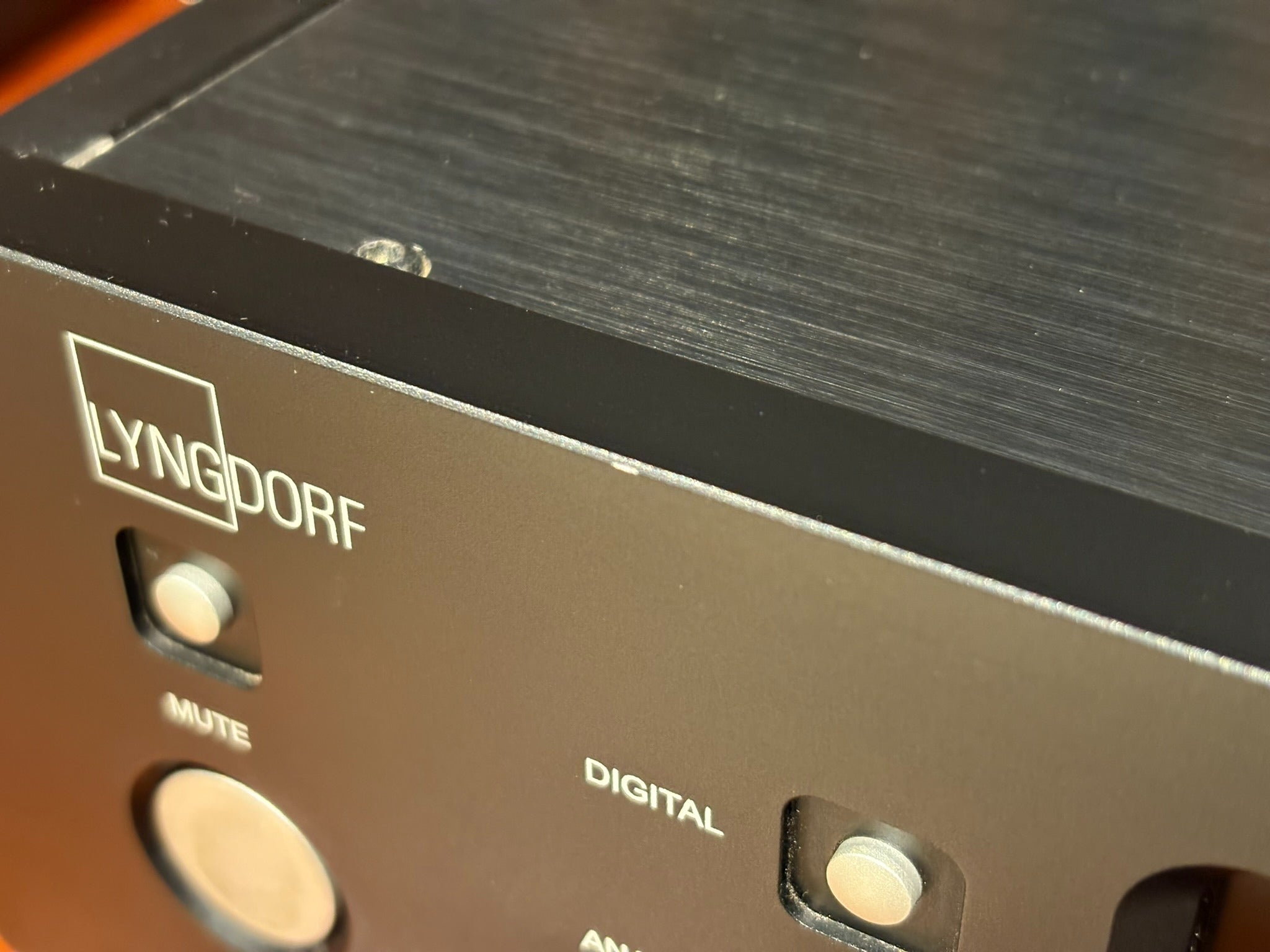Lyngdorf TDAI-2200 Integrated Amplifier - Consignment