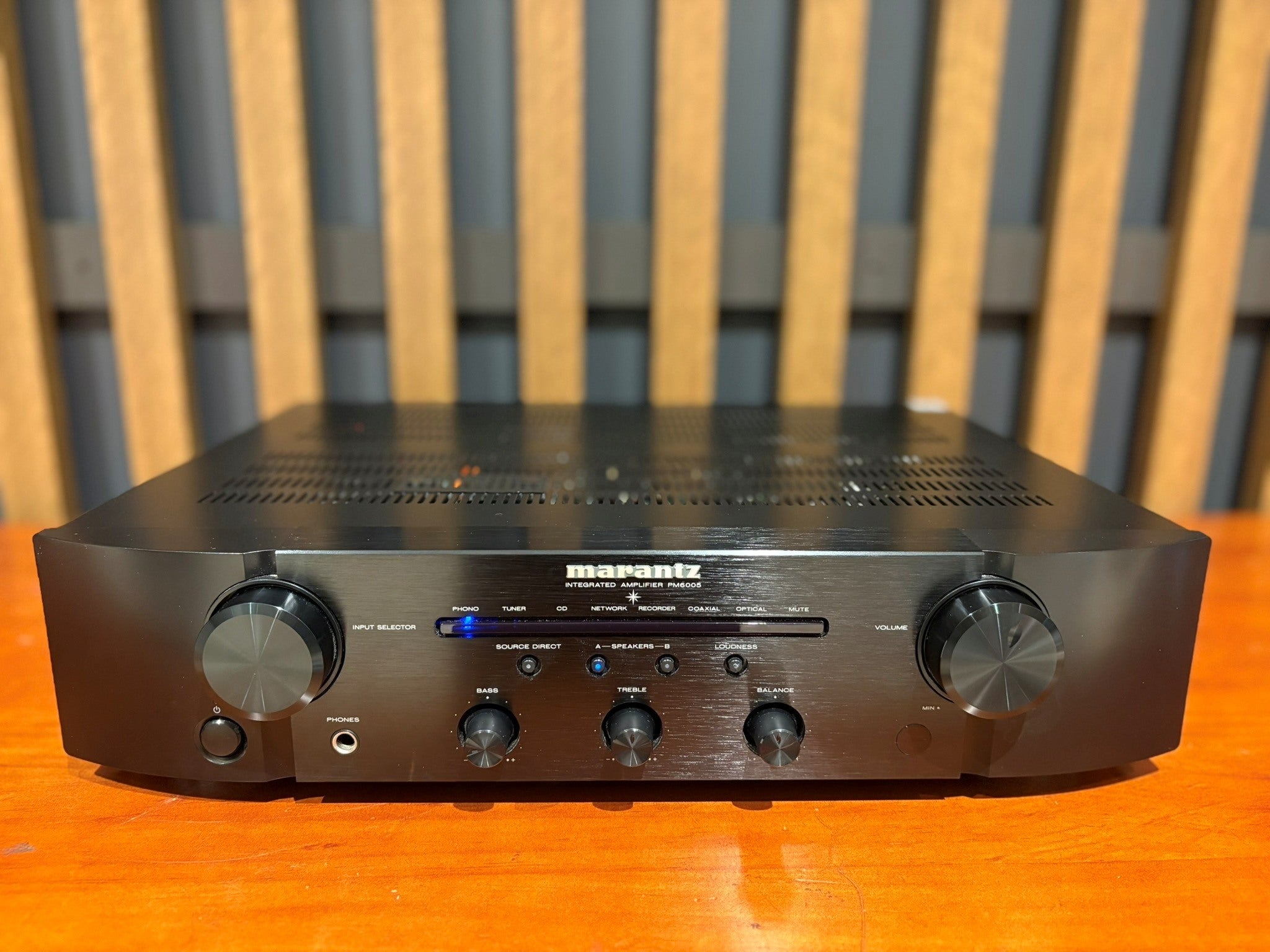 Marantz PM6005 Integrated Amplifier - Consignment