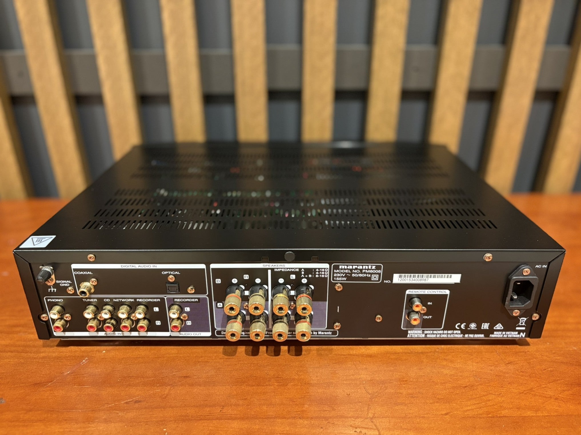 Marantz PM6005 Integrated Amplifier - Consignment