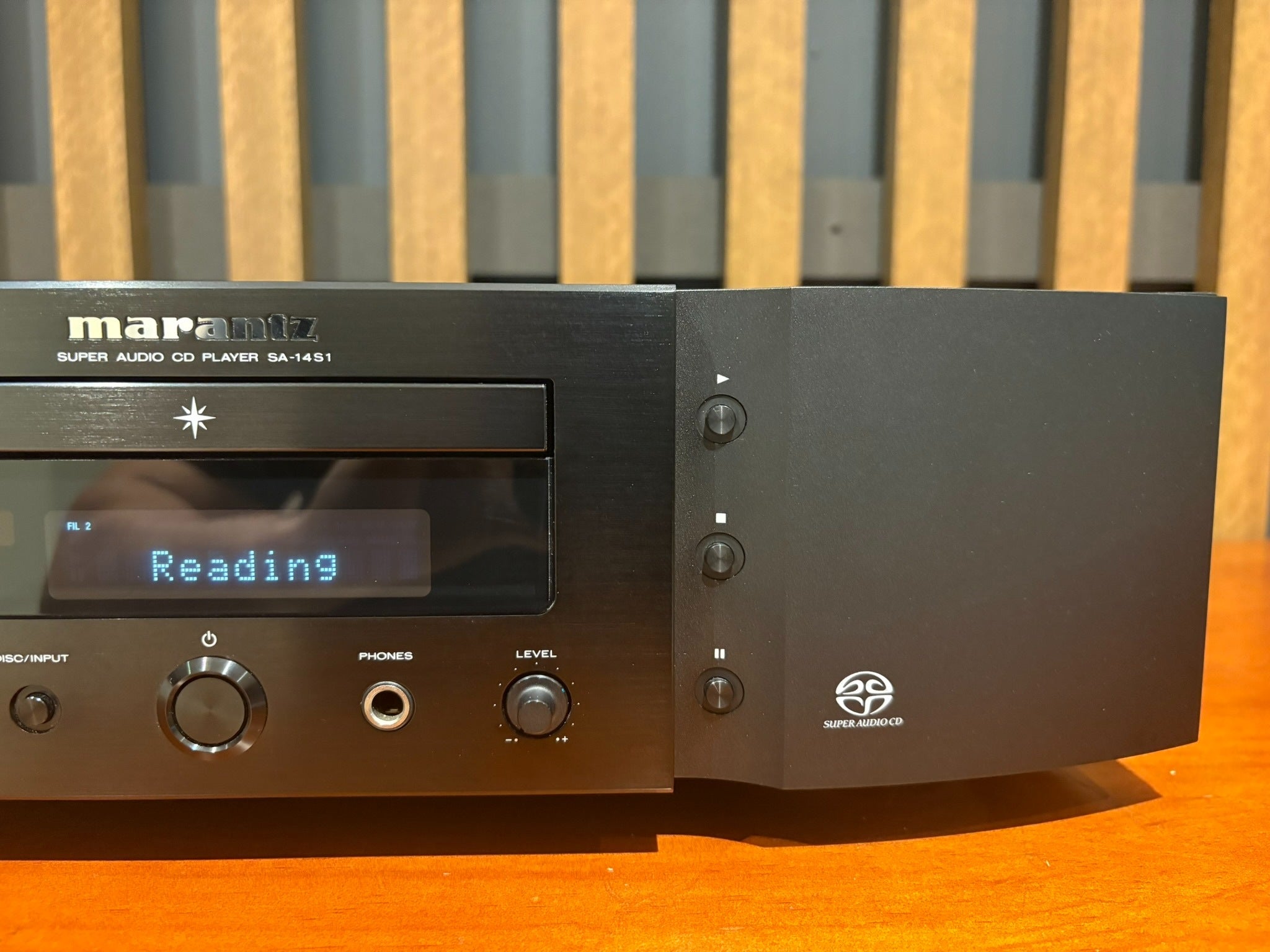 Marantz SA-14S1 Reference Series SACD Player - Consignment