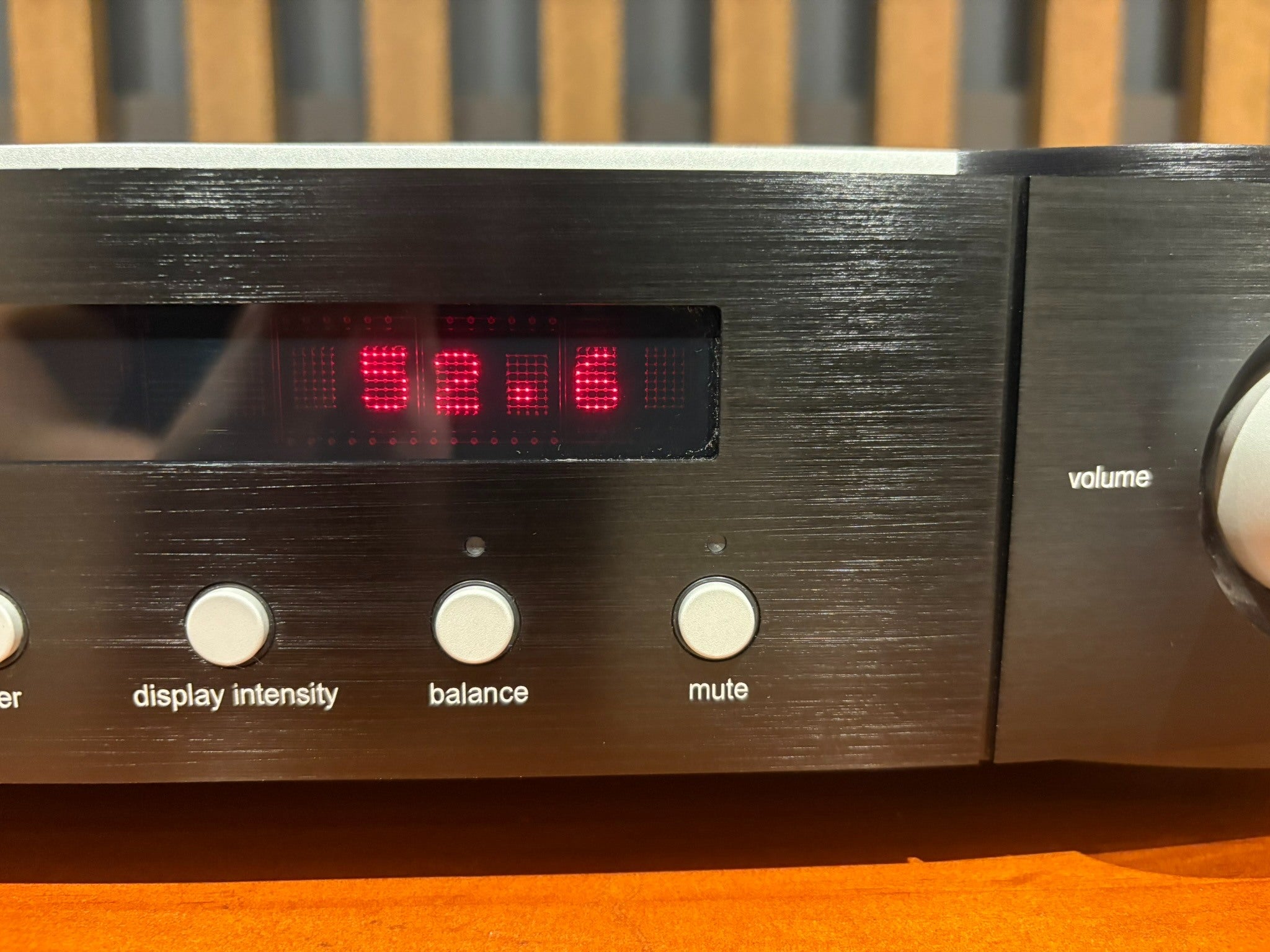 Mark Levinson No.526 Preamplifier with Phonostage and DAC - As Traded