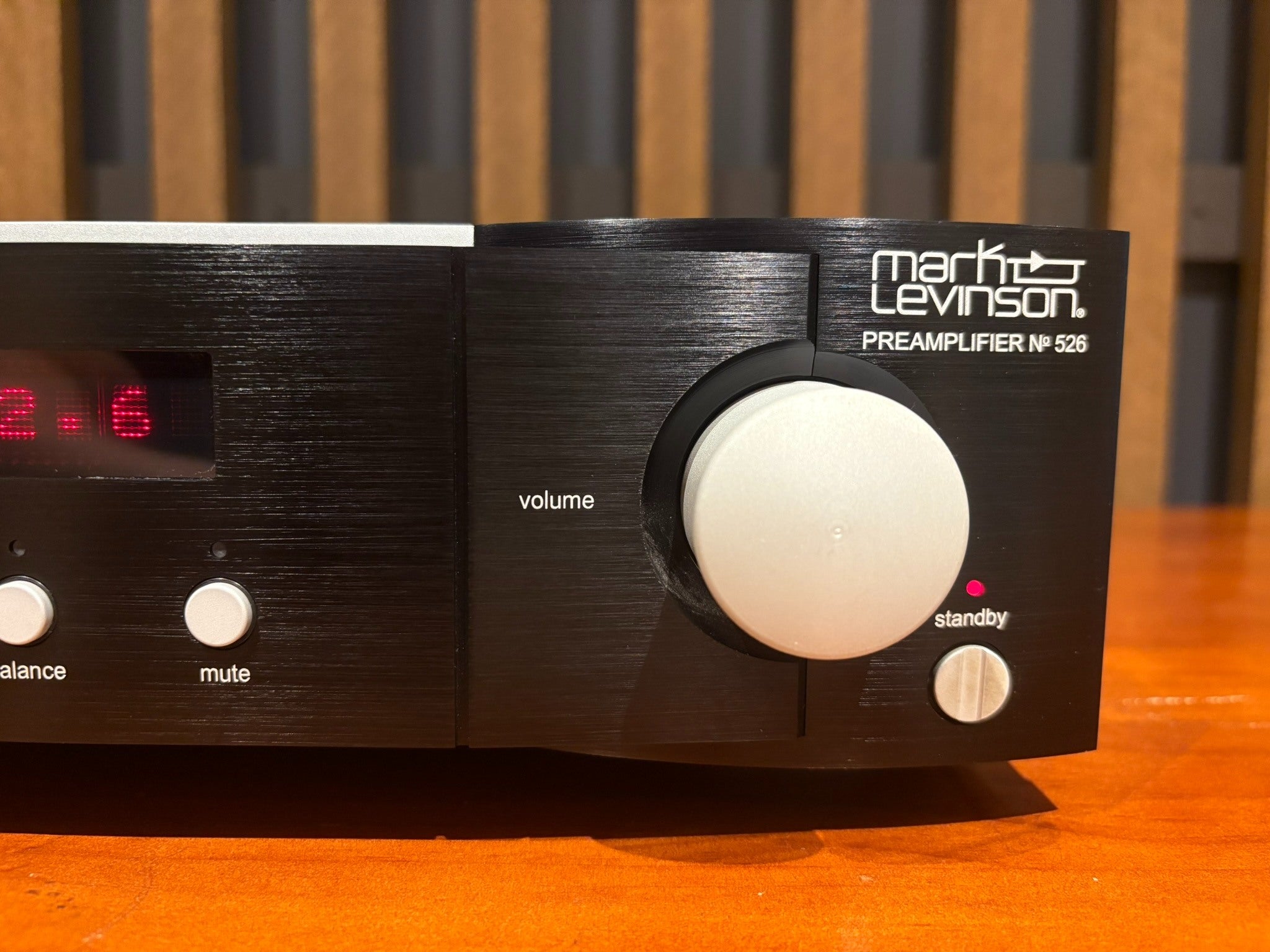 Mark Levinson No.526 Preamplifier with Phonostage and DAC - As Traded