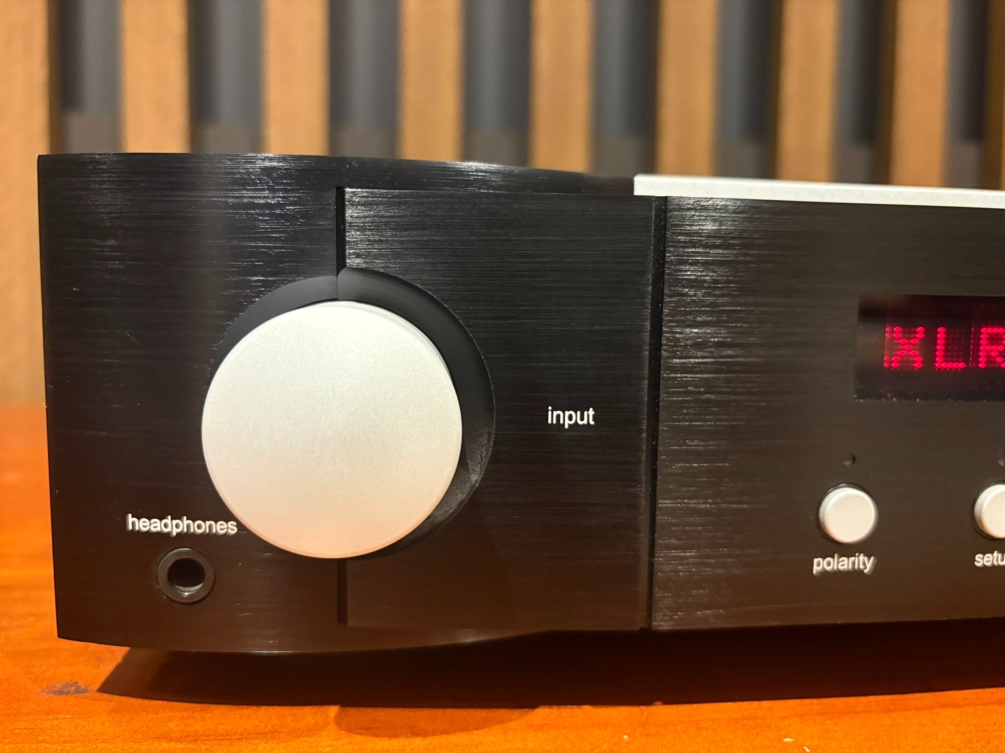 Mark Levinson No.526 Preamplifier with Phonostage and DAC - As Traded