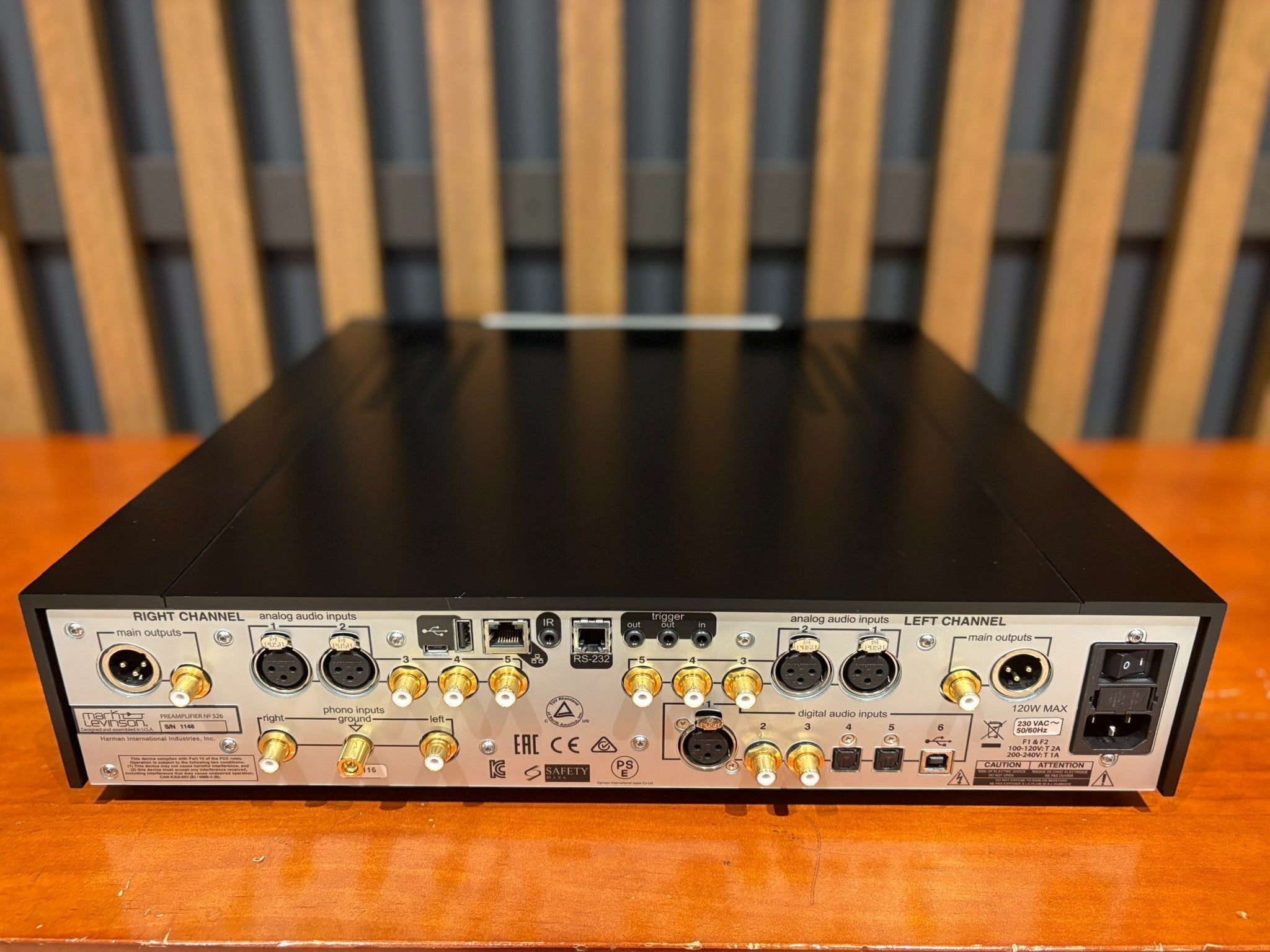 Mark Levinson No.526 Preamplifier with Phonostage and DAC - As Traded