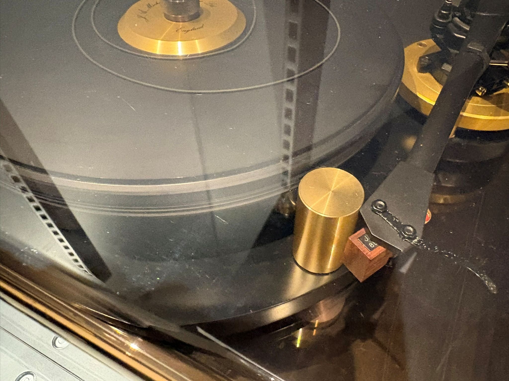 Michell GyroDec Turntable w Gyropower QC Power Supply and SME V Tonearm - Consignment