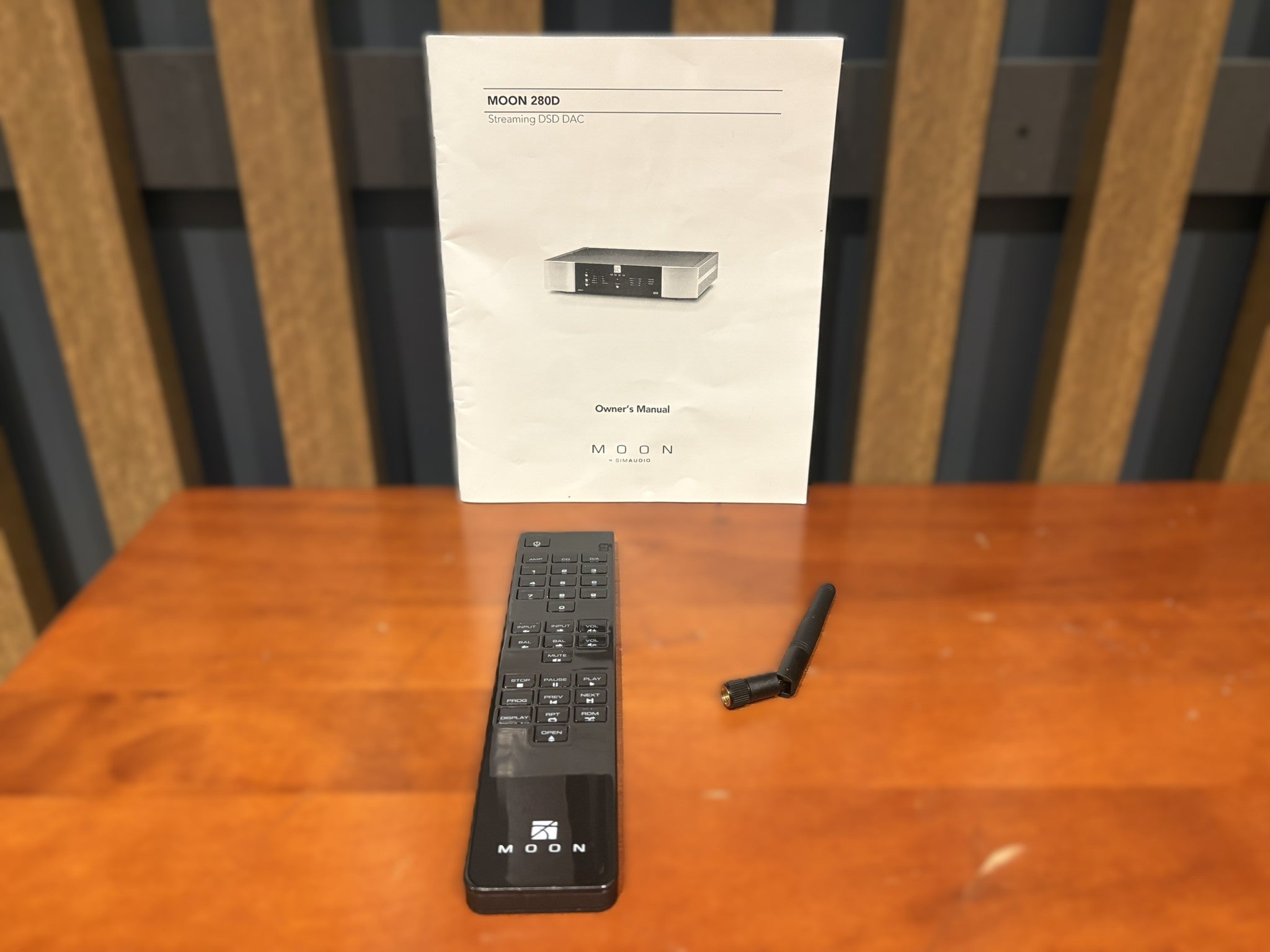 Moon by Sim Audio 280D with MiND 2 DAC - Consignment