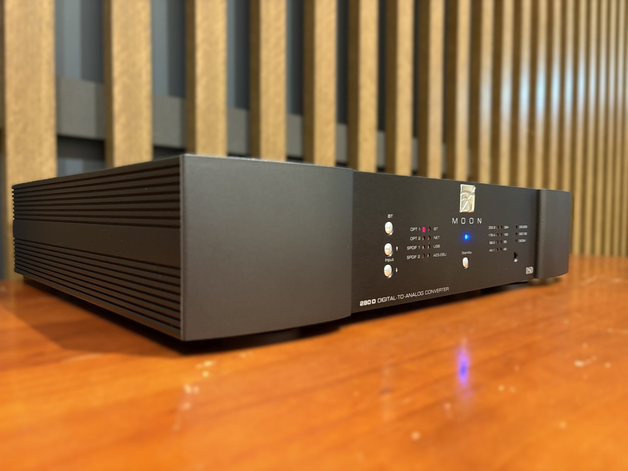 Moon by Sim Audio 280D with MiND 2 DAC - Consignment