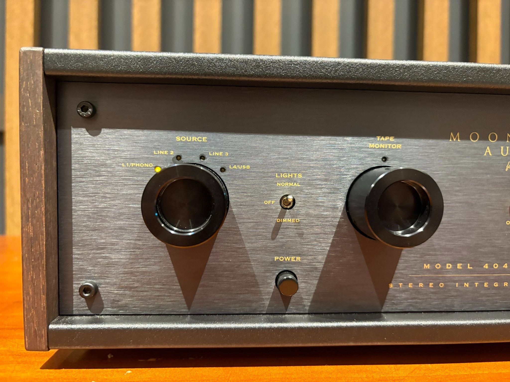 Moonriver 404 Reference Integrated Amplifier - Consignment