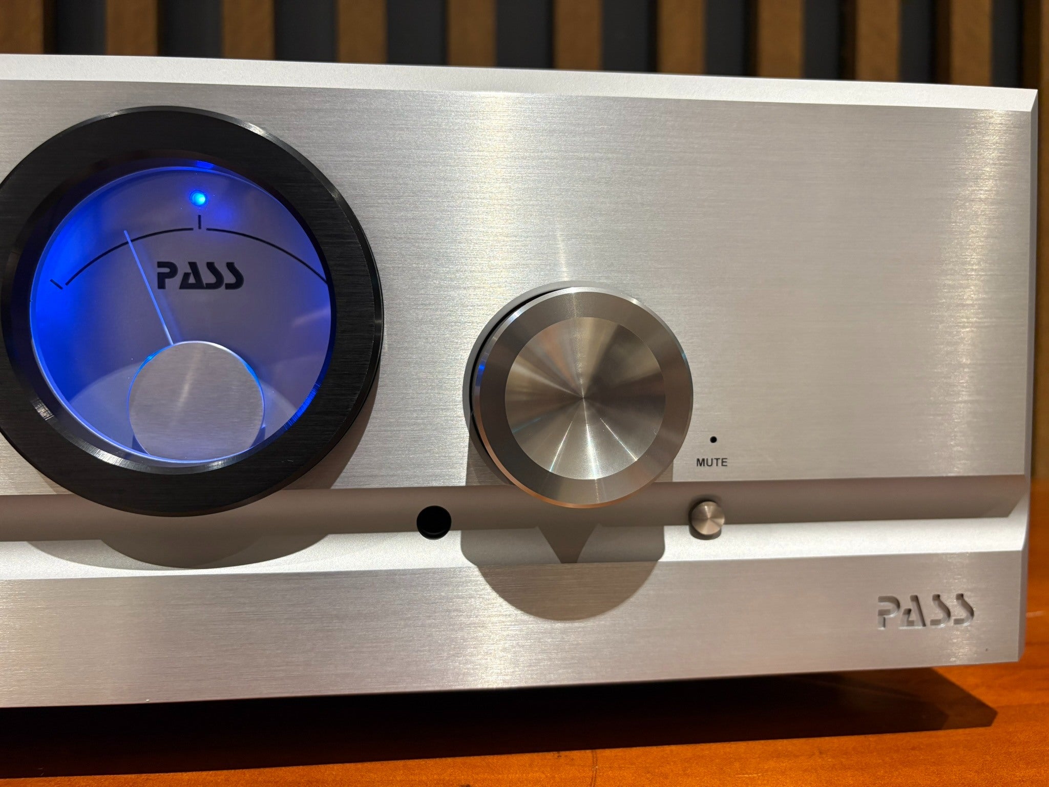 Pass Labs INT-60 Integrated Amplifier - As Traded