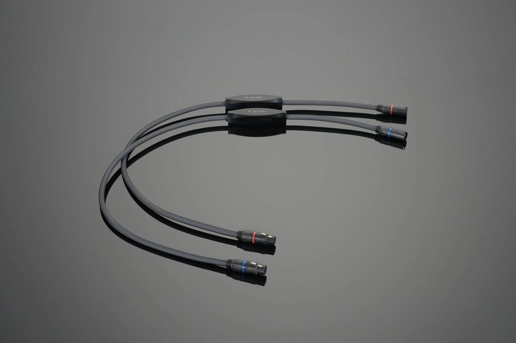Transparent Hardwired XLR インターコネクト Transparent Hardwired XLR Cables | Paragon SNS