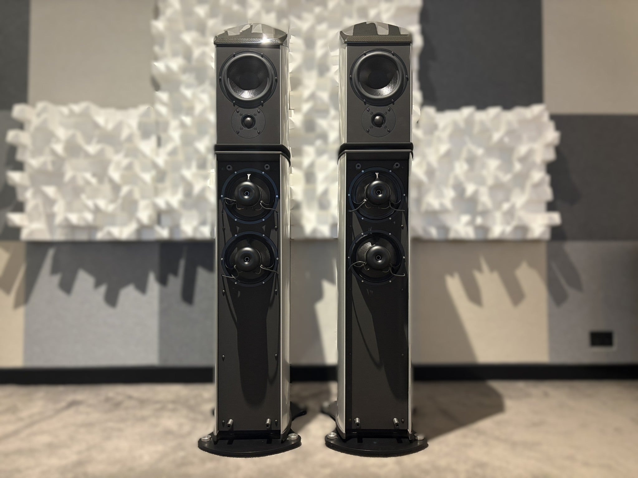 Wilson Benesch Chimera Speakers - Consignment