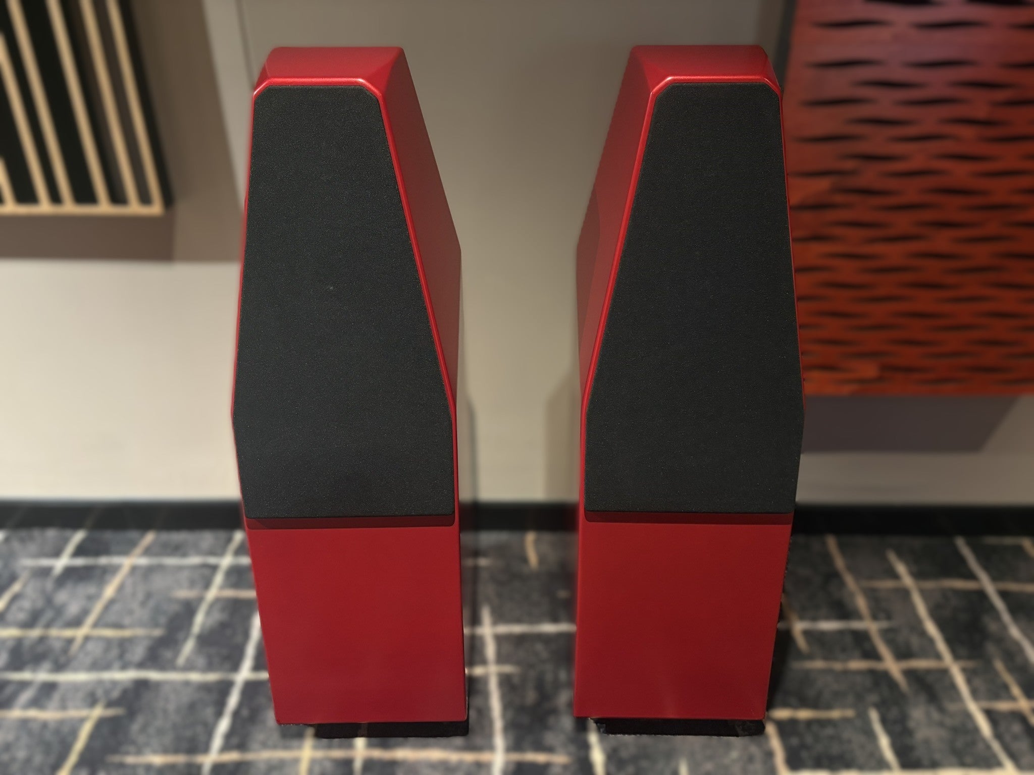 Wilson Audio Sabrina X Floorstanding Speakers, Crimson Red - As Traded