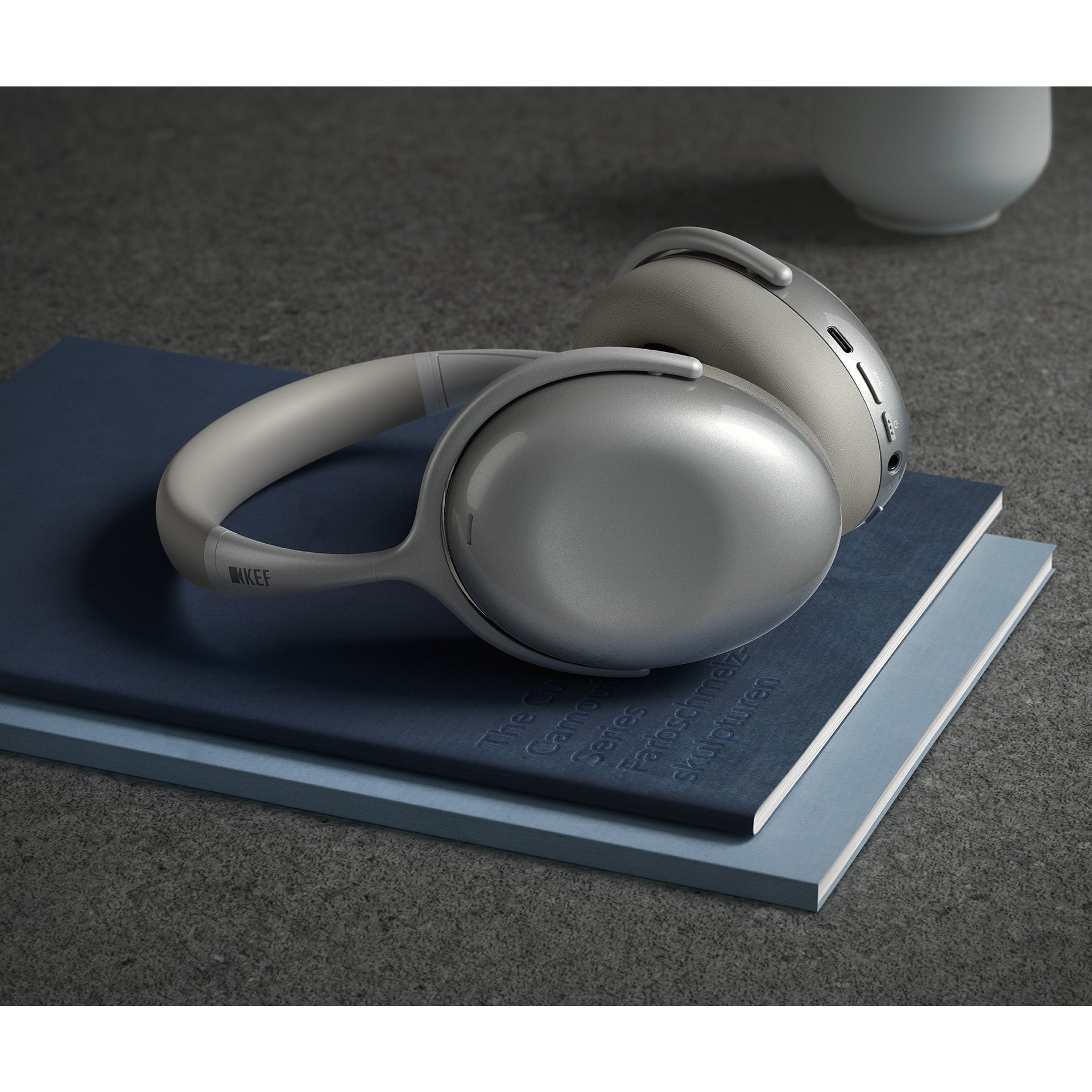 KEF Mu7 Silver Size