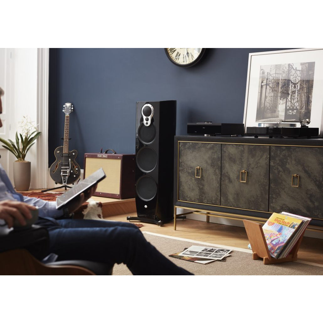 Black Linn Klimax System Hub on Shelf