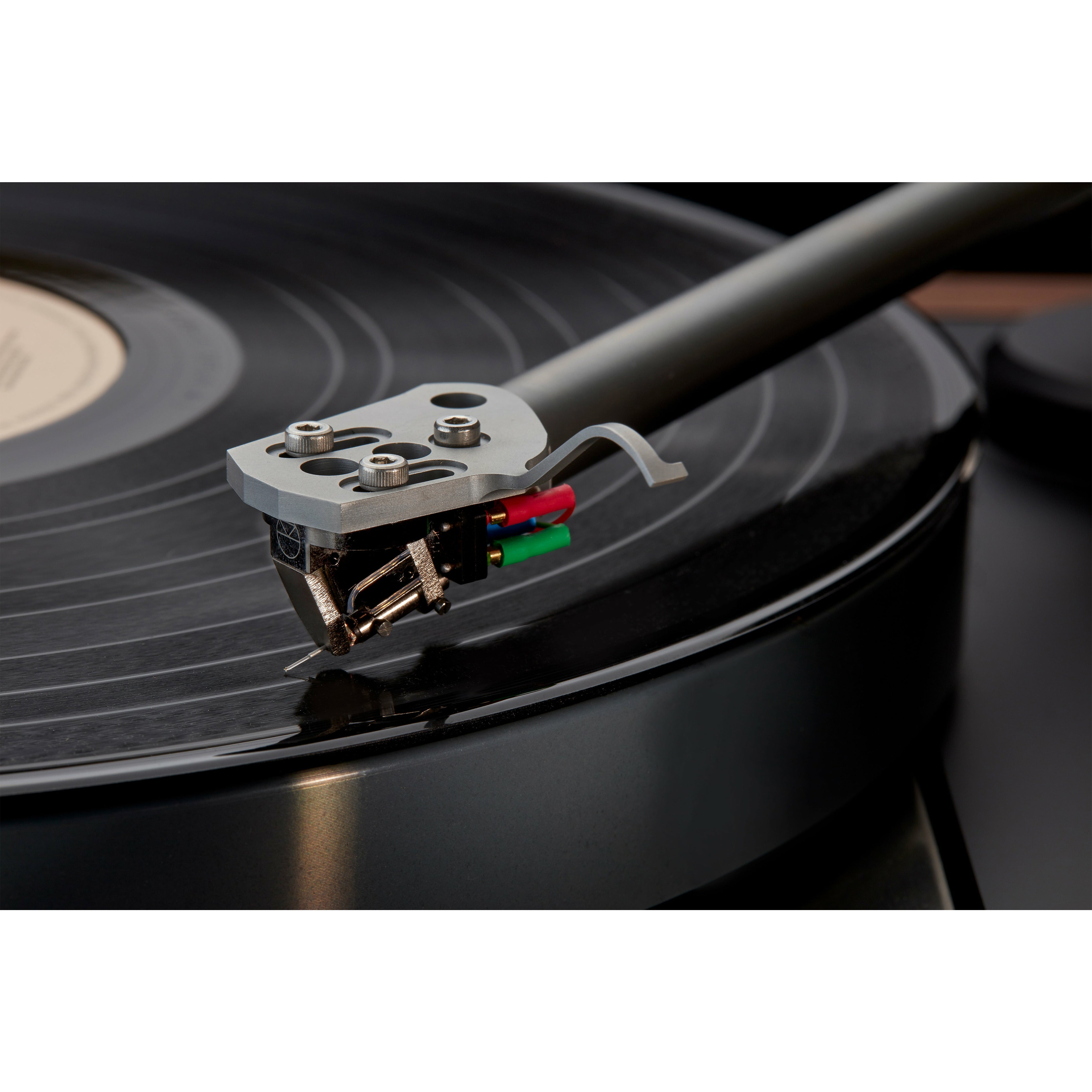 Linn Ekos SE Tonearm Closeup