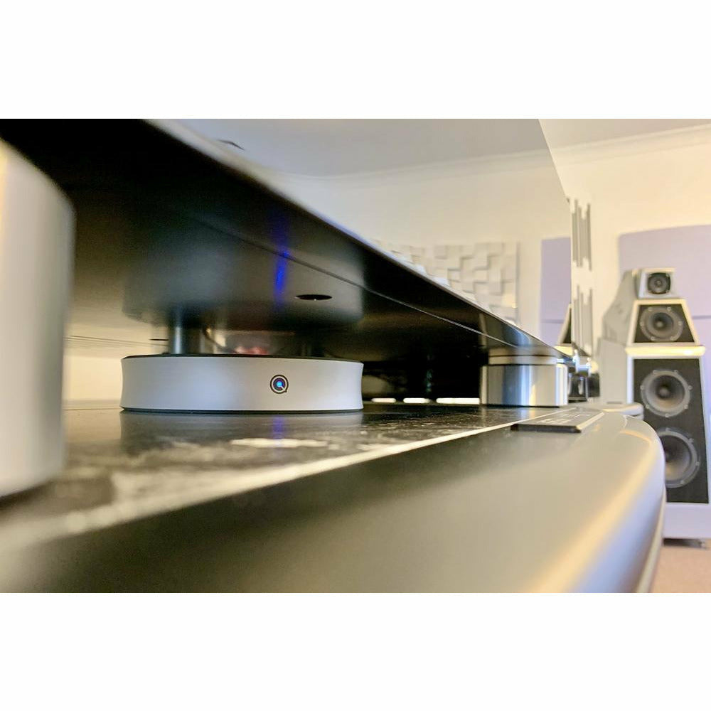 Nordost QPoint Resonance Synchronizer on Bench