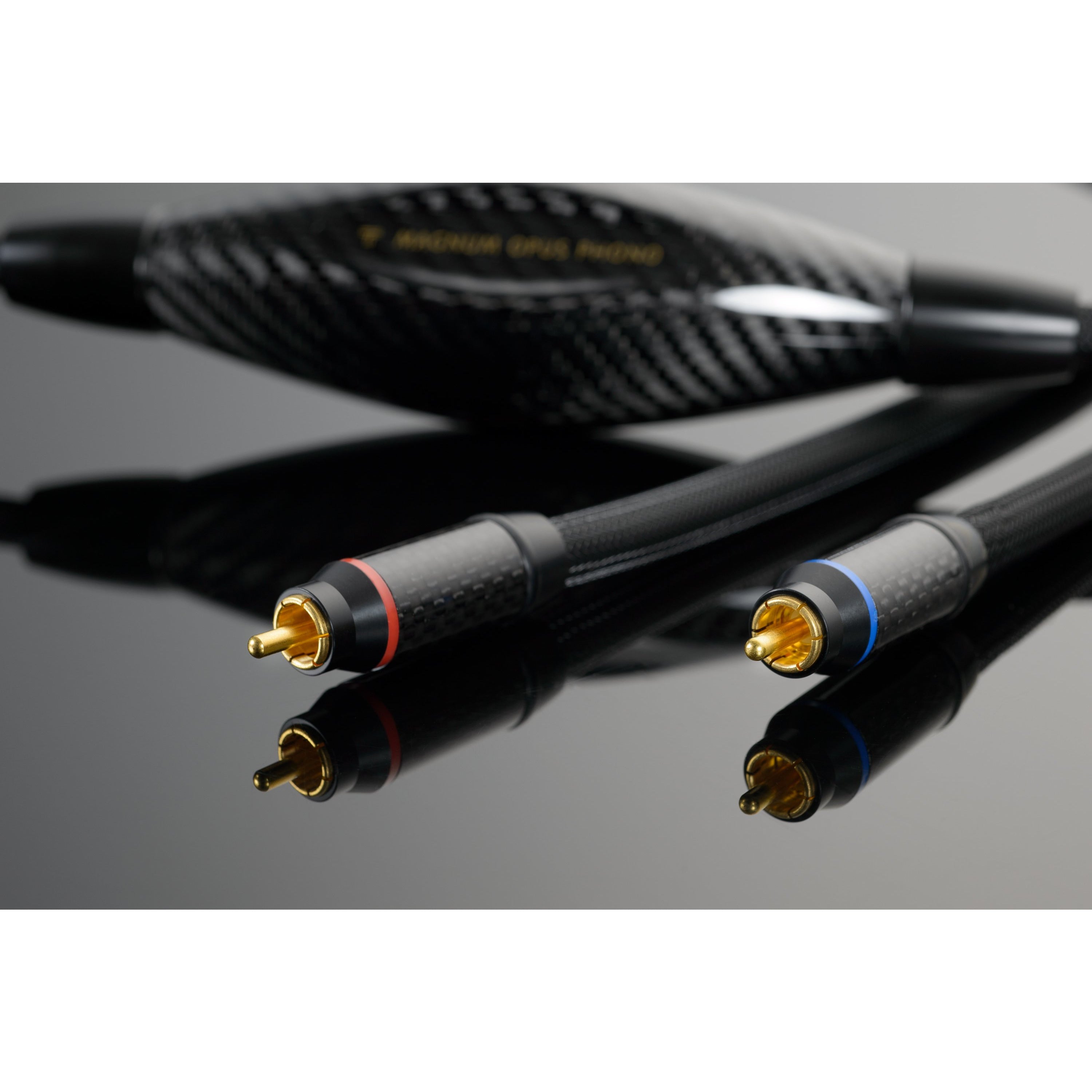 Transparent Magnum Opus Phono Interconnect RCA Closeup