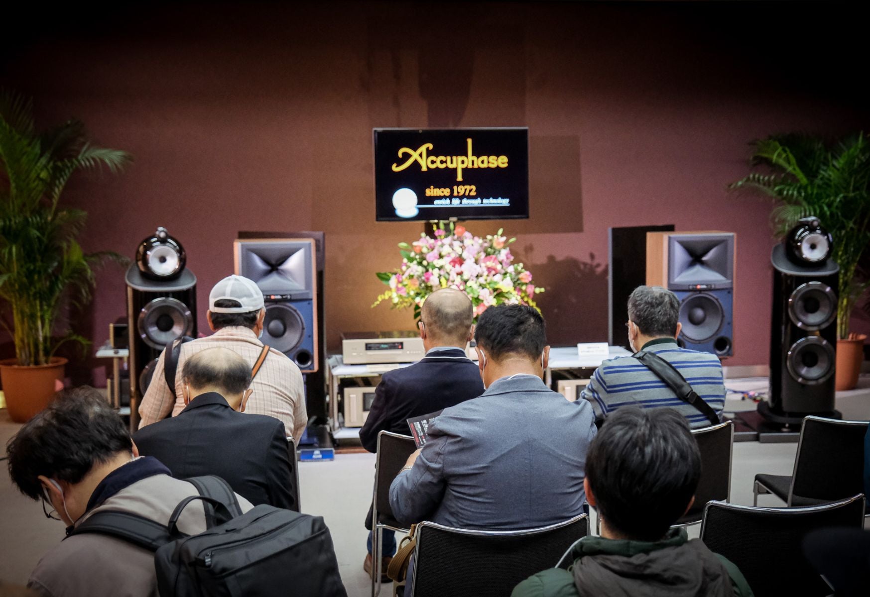 Visiting Accuphase at the Tokyo Hifi Show 2022
