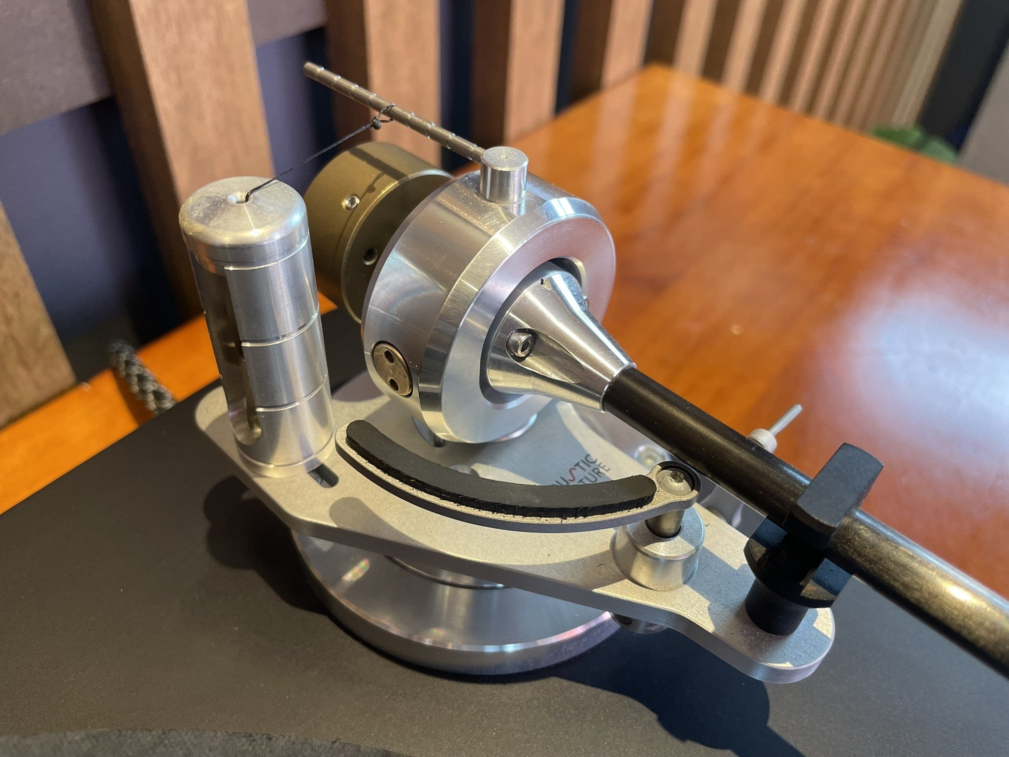 Acoustic Signature WOW XL with TA-1000 Tonearm - Consignment