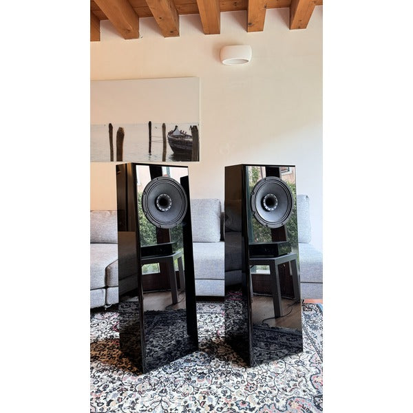 Daniel Hertz Amber Midnight Speakers