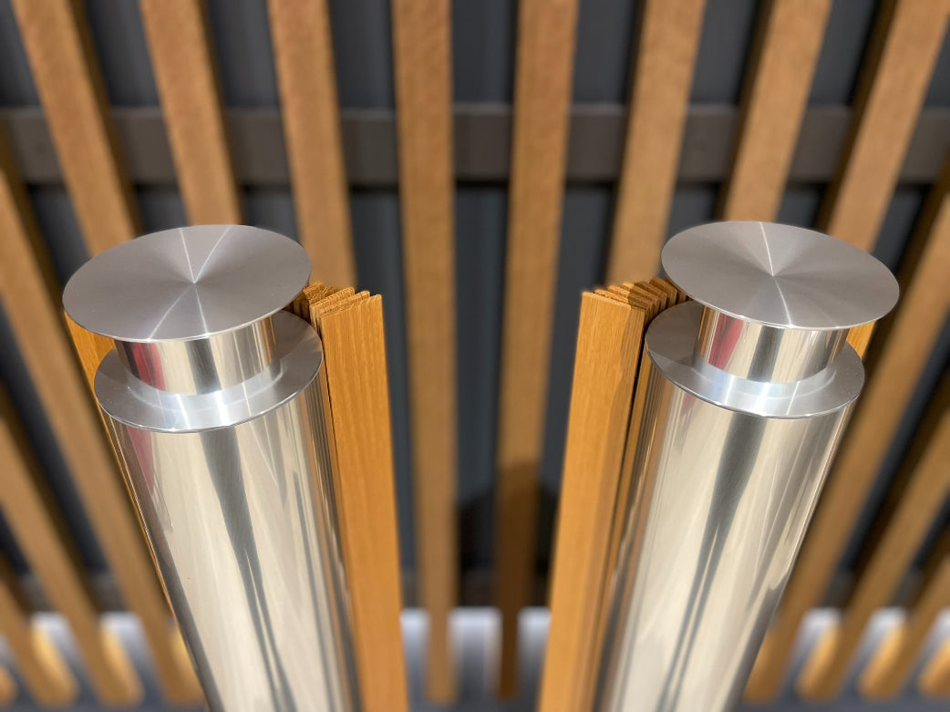 Bang & Olufsen Beolab 18, Aluminium / Oak - Consignment