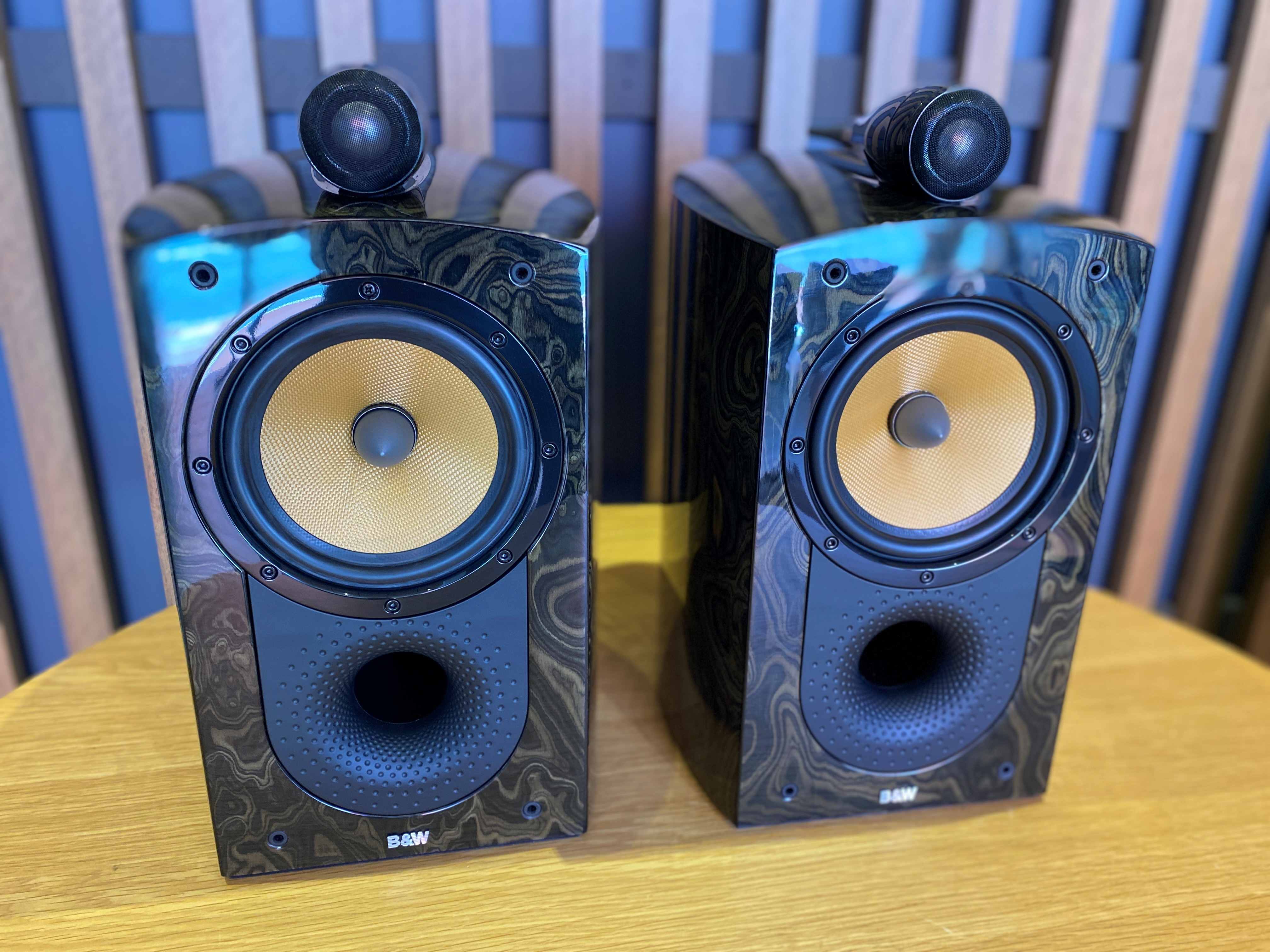 Bowers and Wilkins 805 Signature Bookshelf Speakers (Tiger Eye) - As Traded