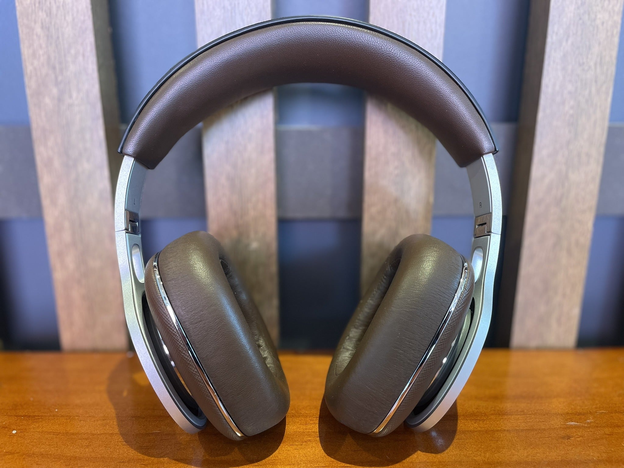 Bowers & Wilkins P9 Signature Headphones - As Traded