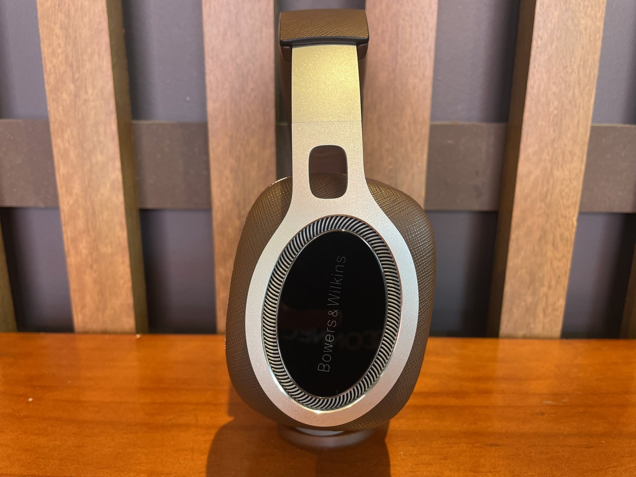 Bowers & Wilkins P9 Signature Headphones - As Traded