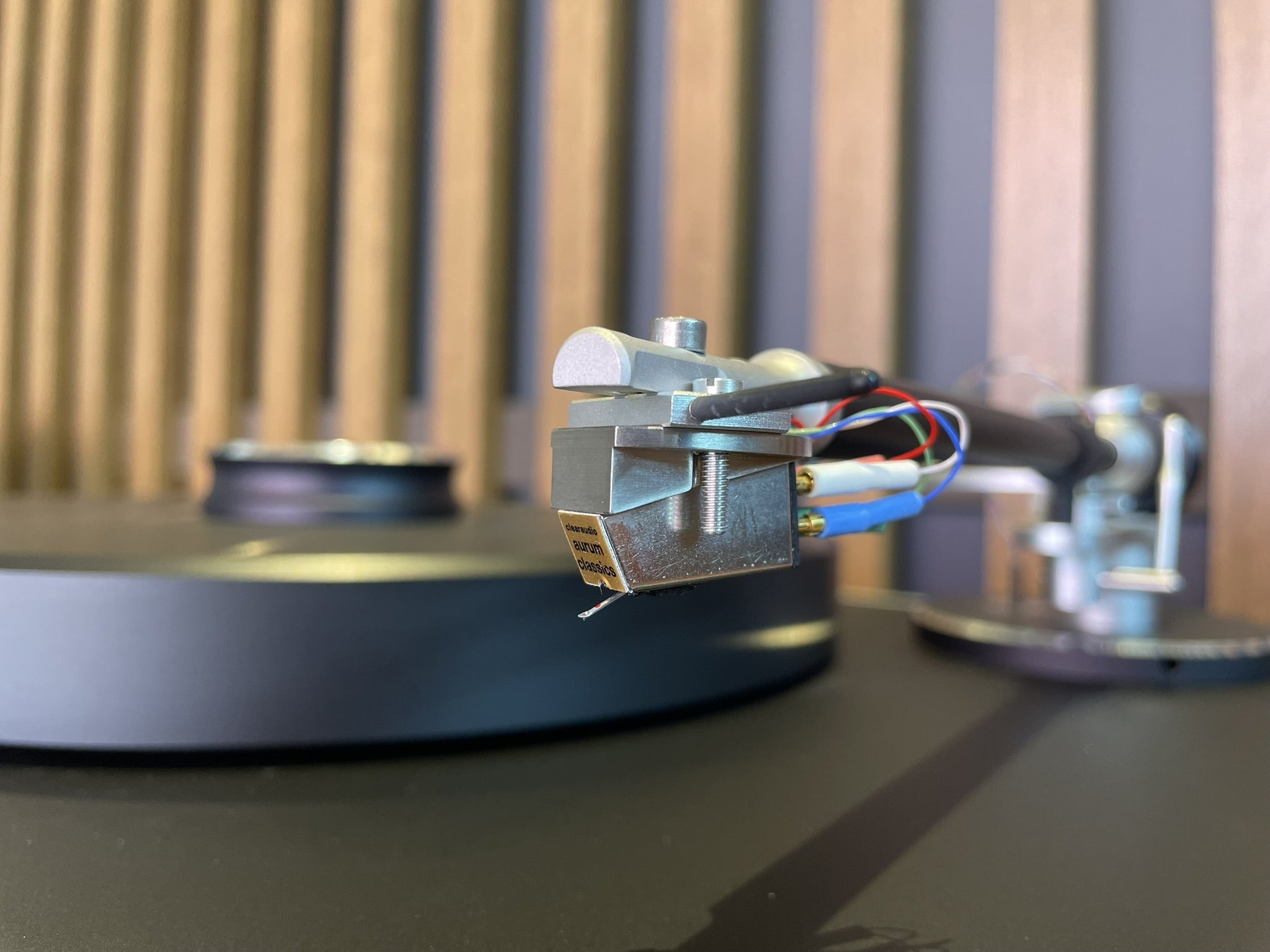 Clearaudio Concept Turntable and Custom Cover - Consignment