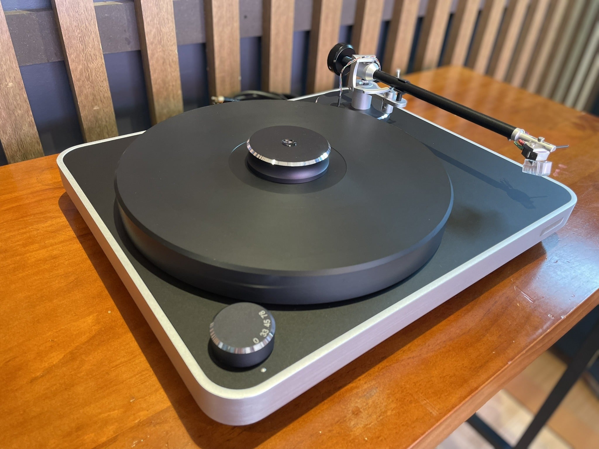 Clearaudio Concept Turntable and Custom Cover - Consignment