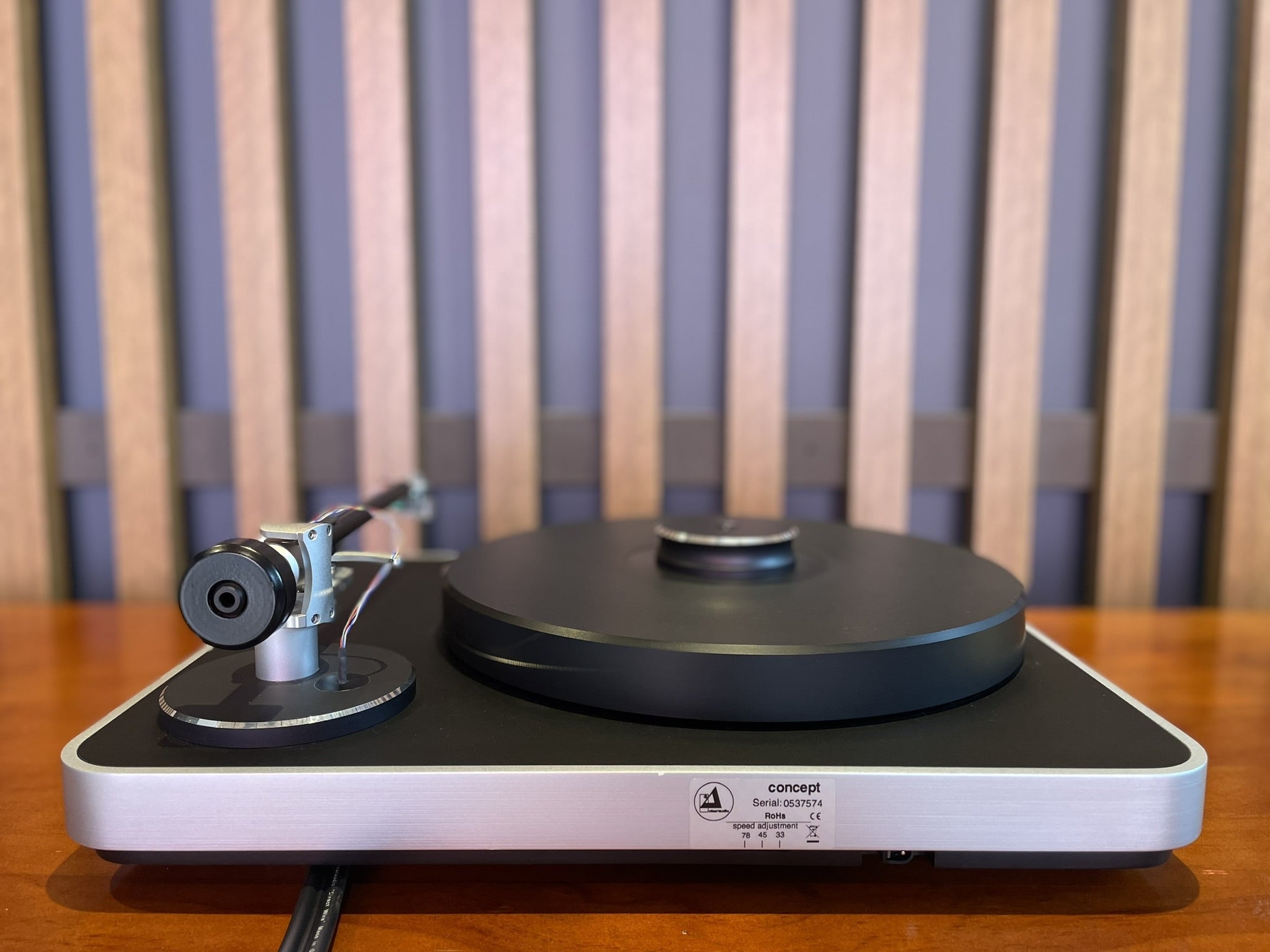 Clearaudio Concept Turntable and Custom Cover - Consignment