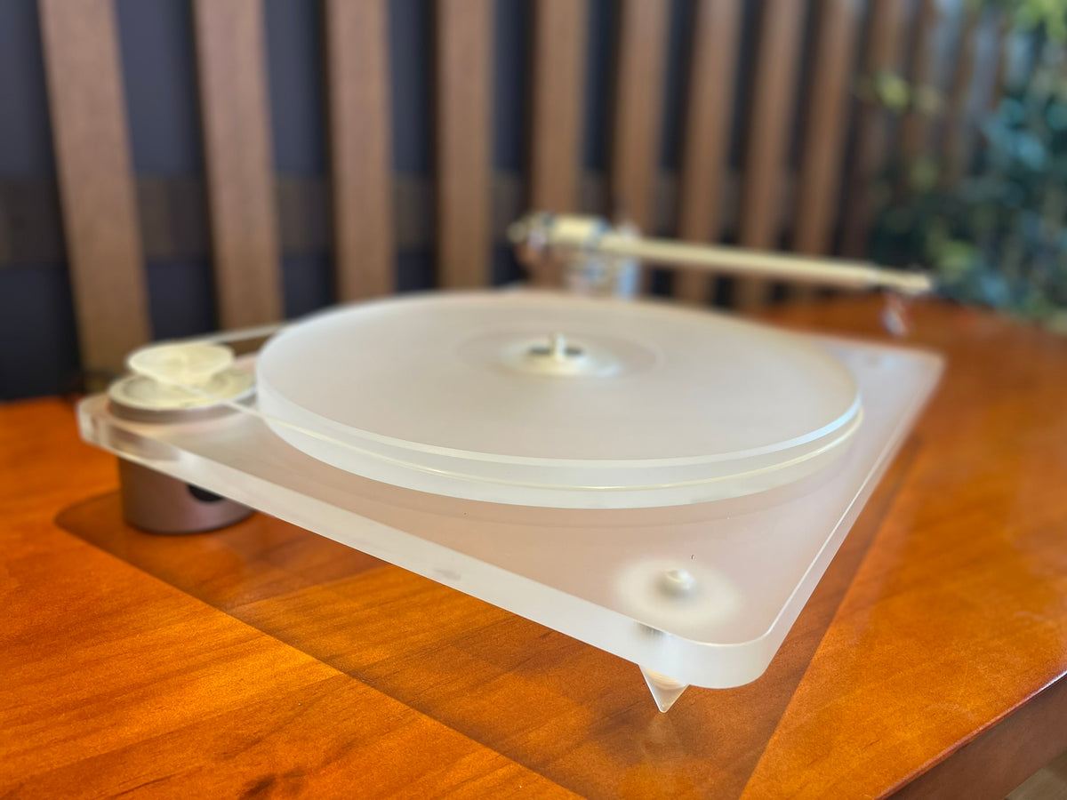 Clearaudio Emotion Turntable - Consignment