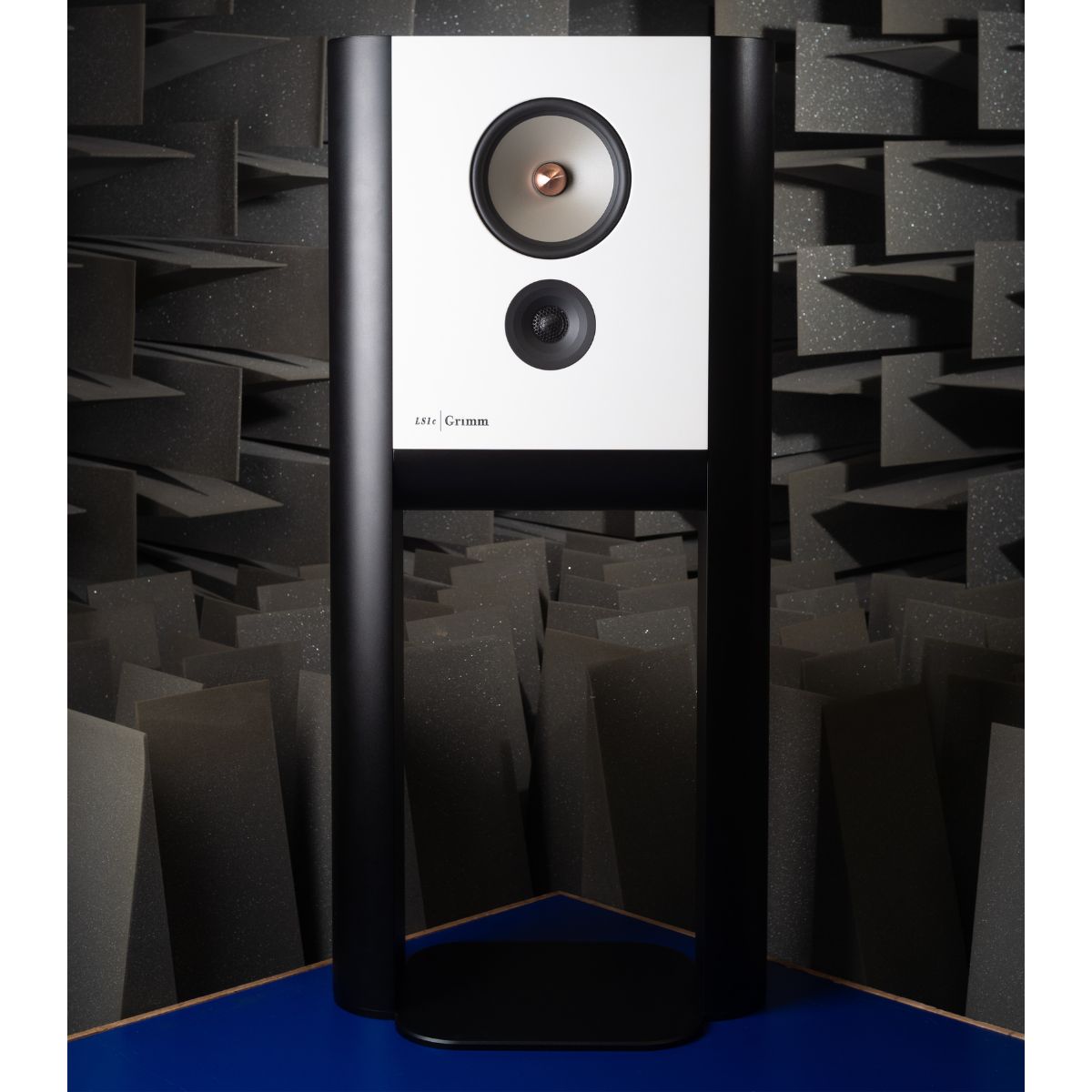 Grimm Audio LS1c Loudspeakers lifestyle 3