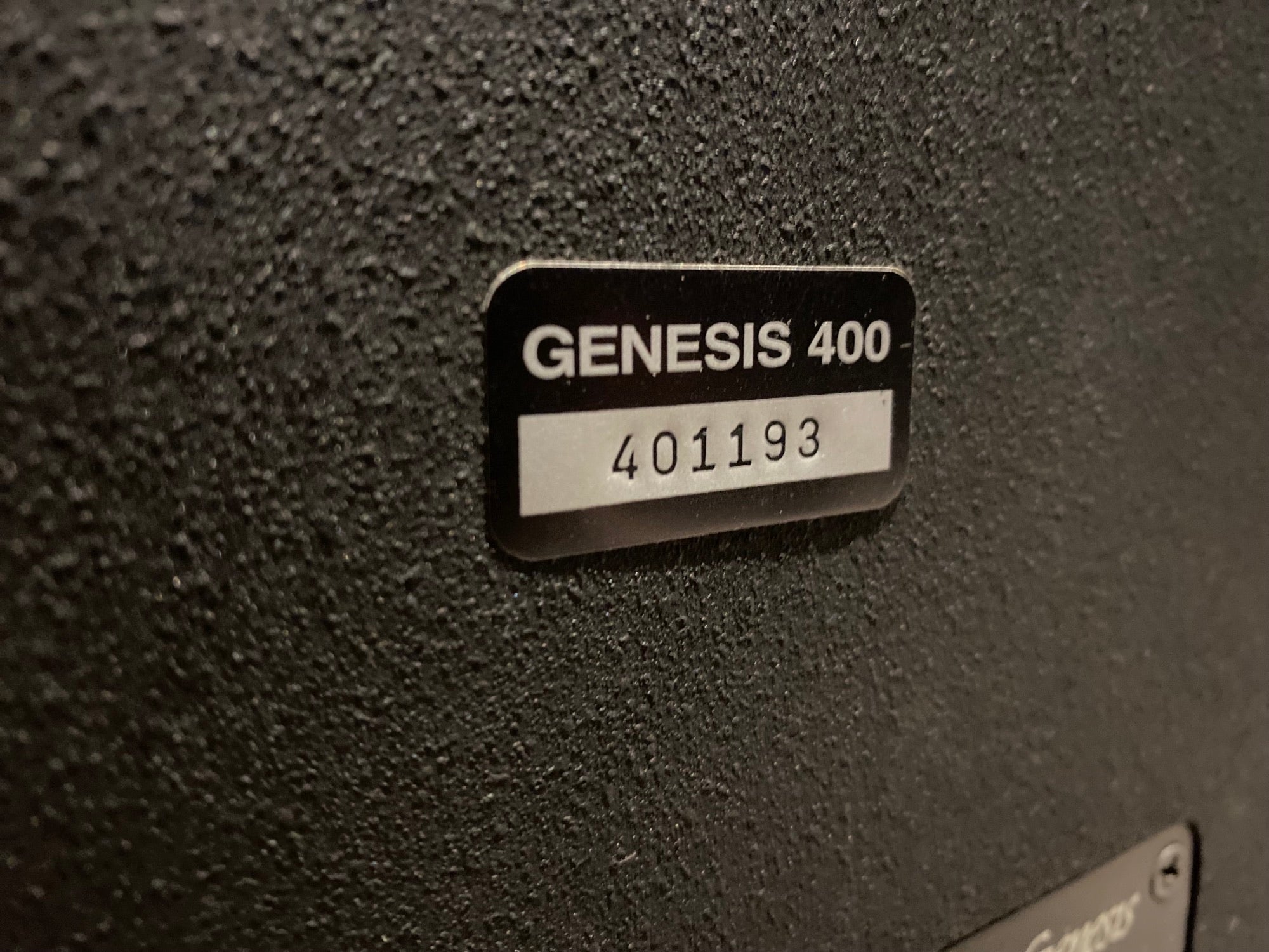 Genesis 400 Series Floorstanding Speakers - Consignment
