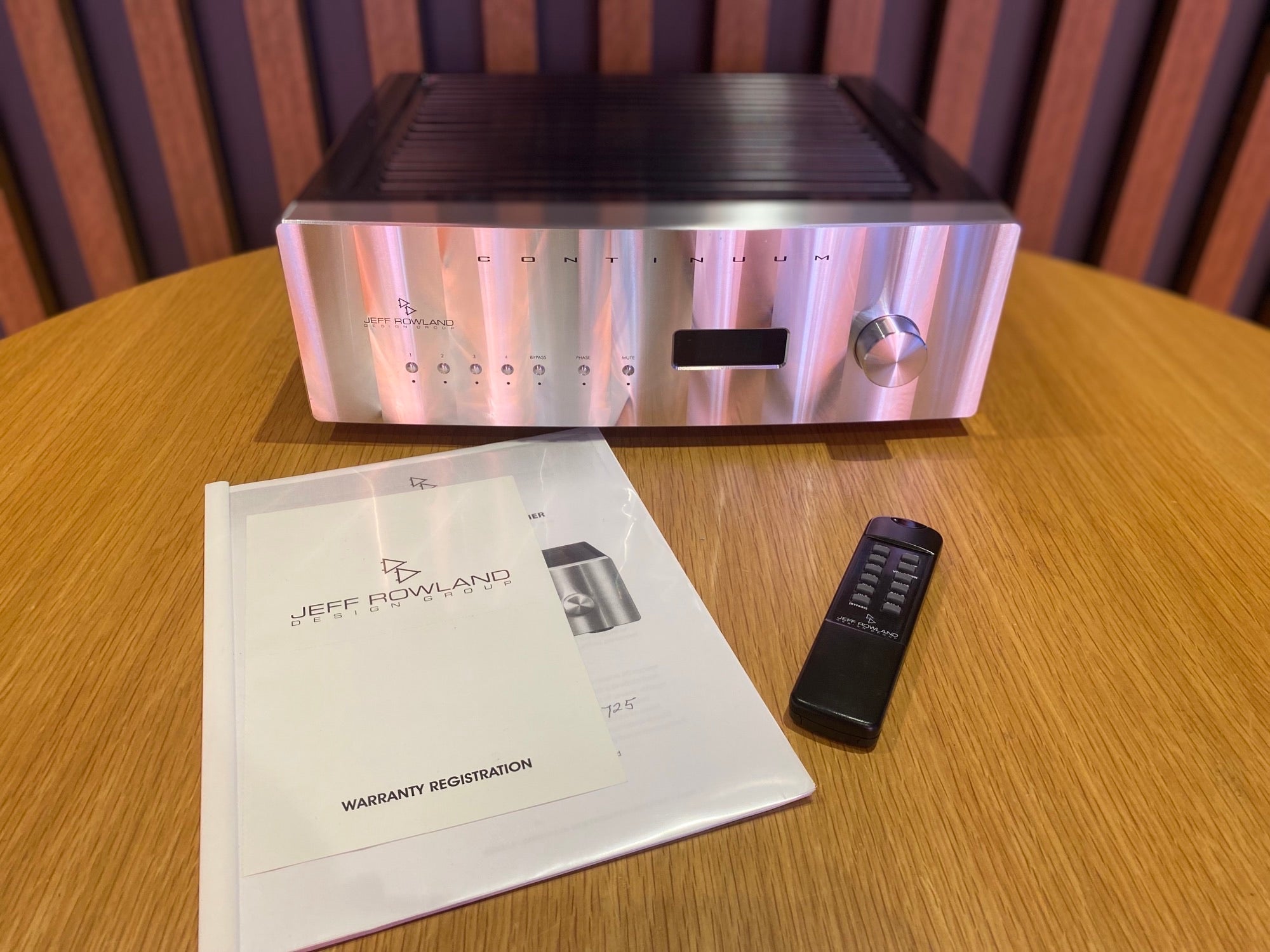 Jeff Rowland Continuum S2 Integrated Amplifier with DAC - Consignment