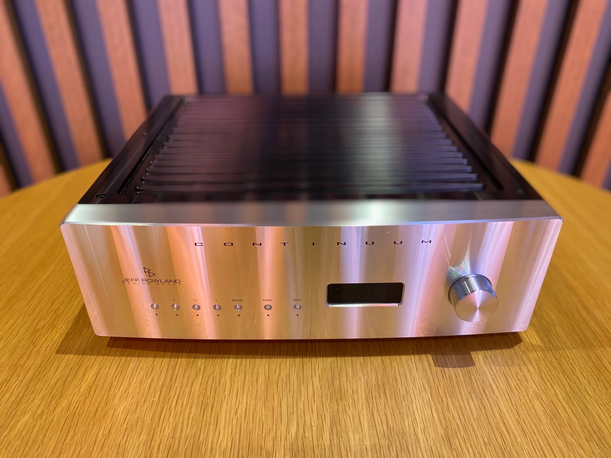 Jeff Roland Continuum S2 Integrated Amplifier with DAC - Consignment