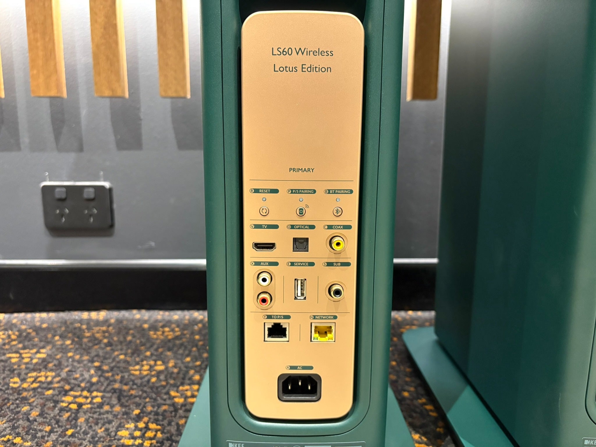 KEF LS60 Wireless Floorstanding Speakers Lotus Edition - As Traded