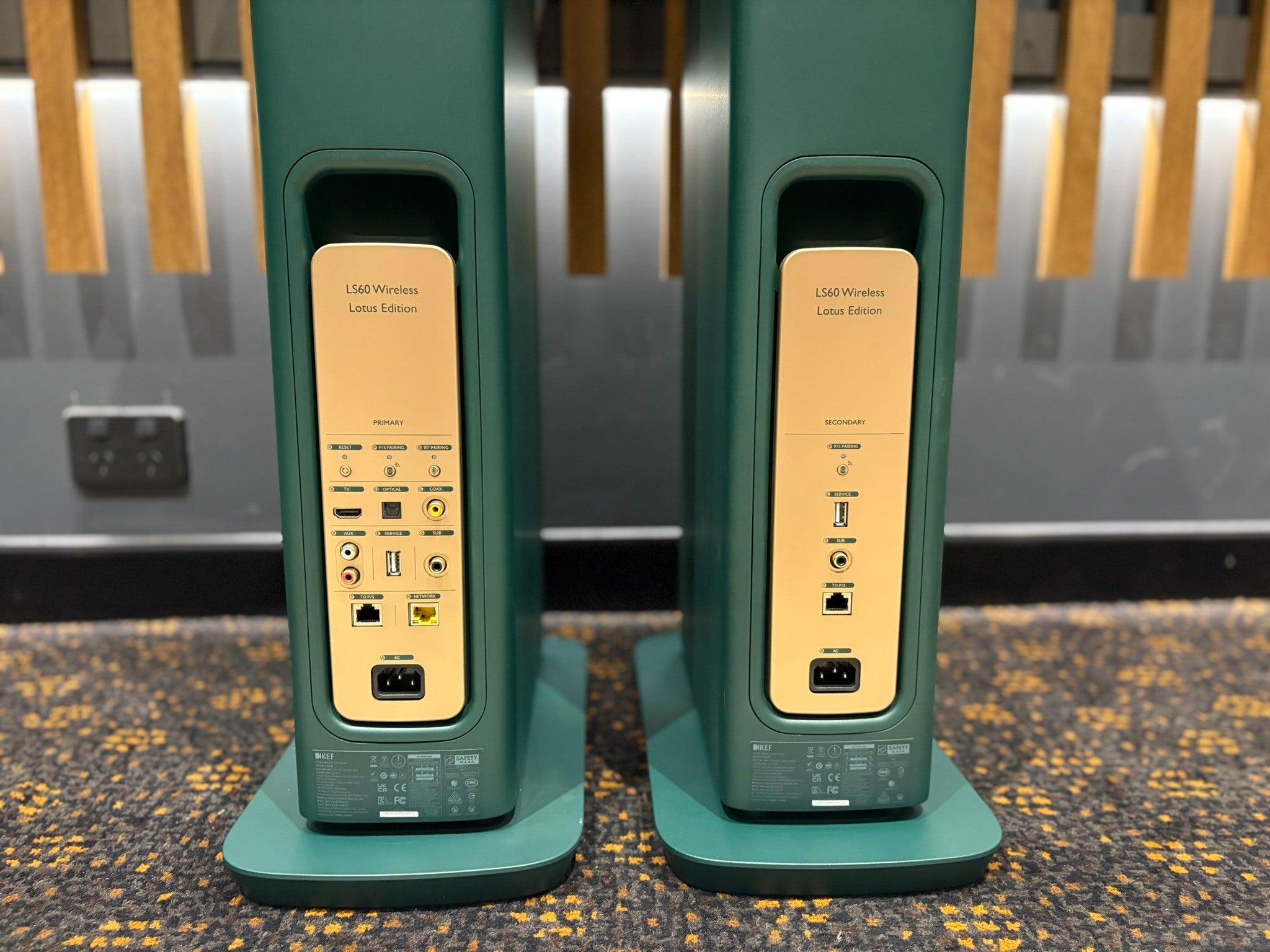 KEF LS60 Wireless Floorstanding Speakers Lotus Edition - As Traded