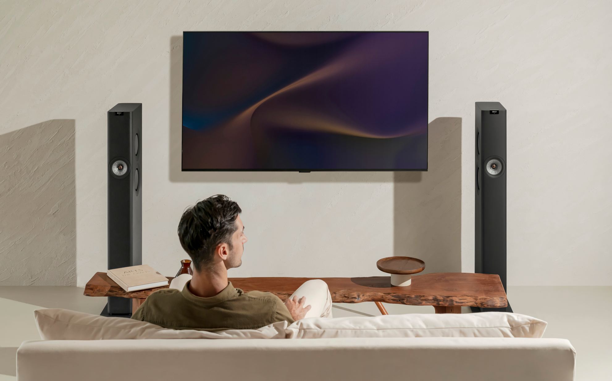 KEF LS60 Black Room 2