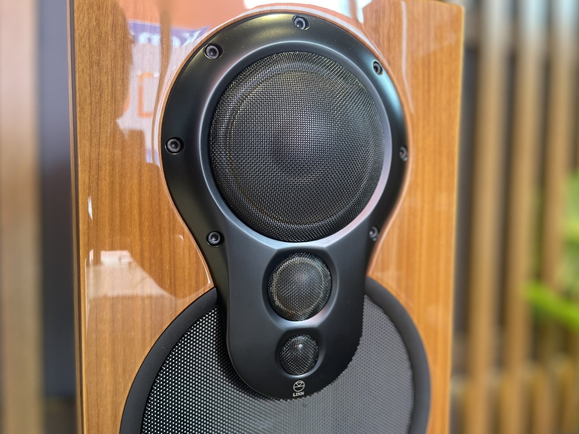 Linn Exakt Akudorik Bookshelf Speakers - Ex Demo