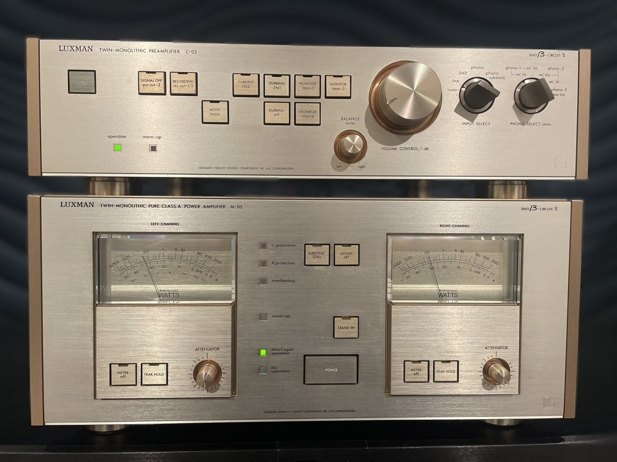 Luxman C-05 Preamplifier and M-05 Stereo Power Amplifier Combo - Consignment