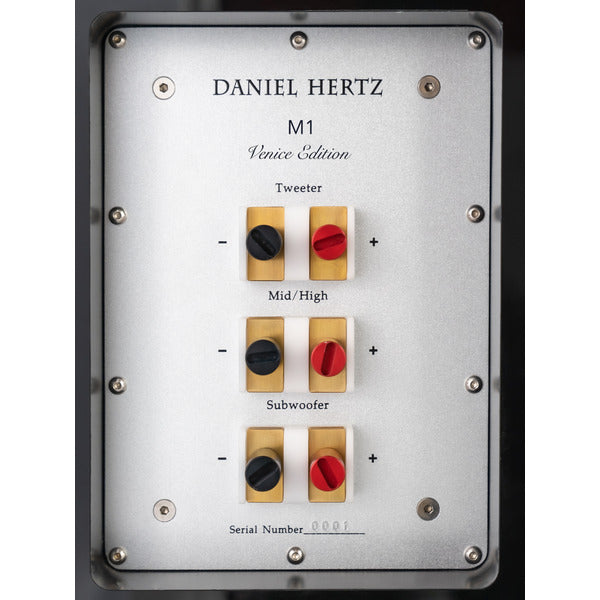 Daniel Hertz M1 Reference System